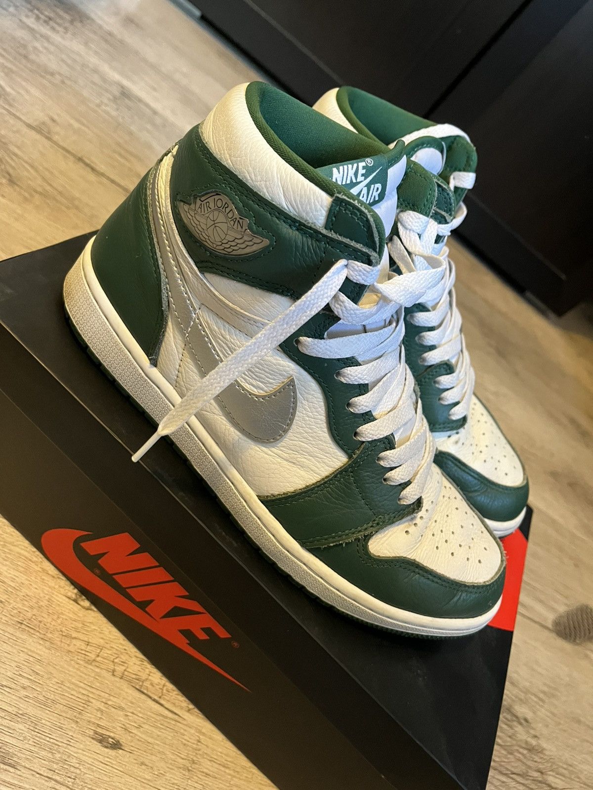 Jordan Brand Air jordan 1 retro high OG Size US 9.5 / EU 42-43 - 9 Thumbnail