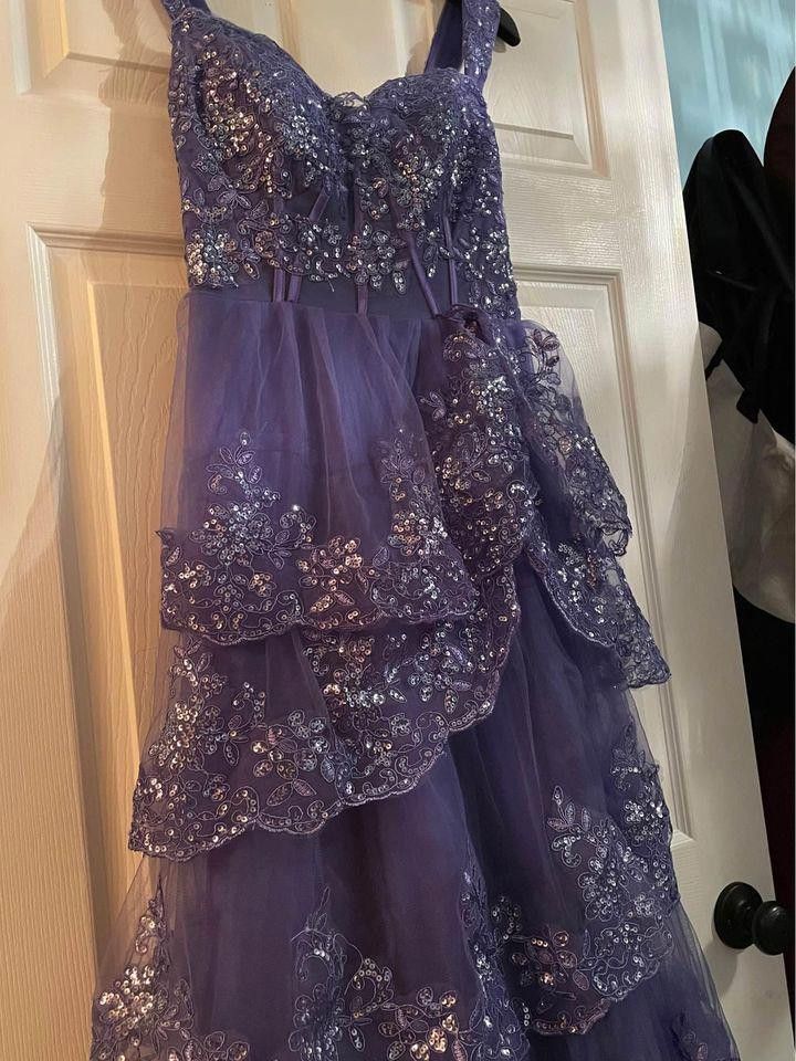 Designer Brand New Stunning Prom Dress Size S / US 4 / IT 40 - 7 Thumbnail