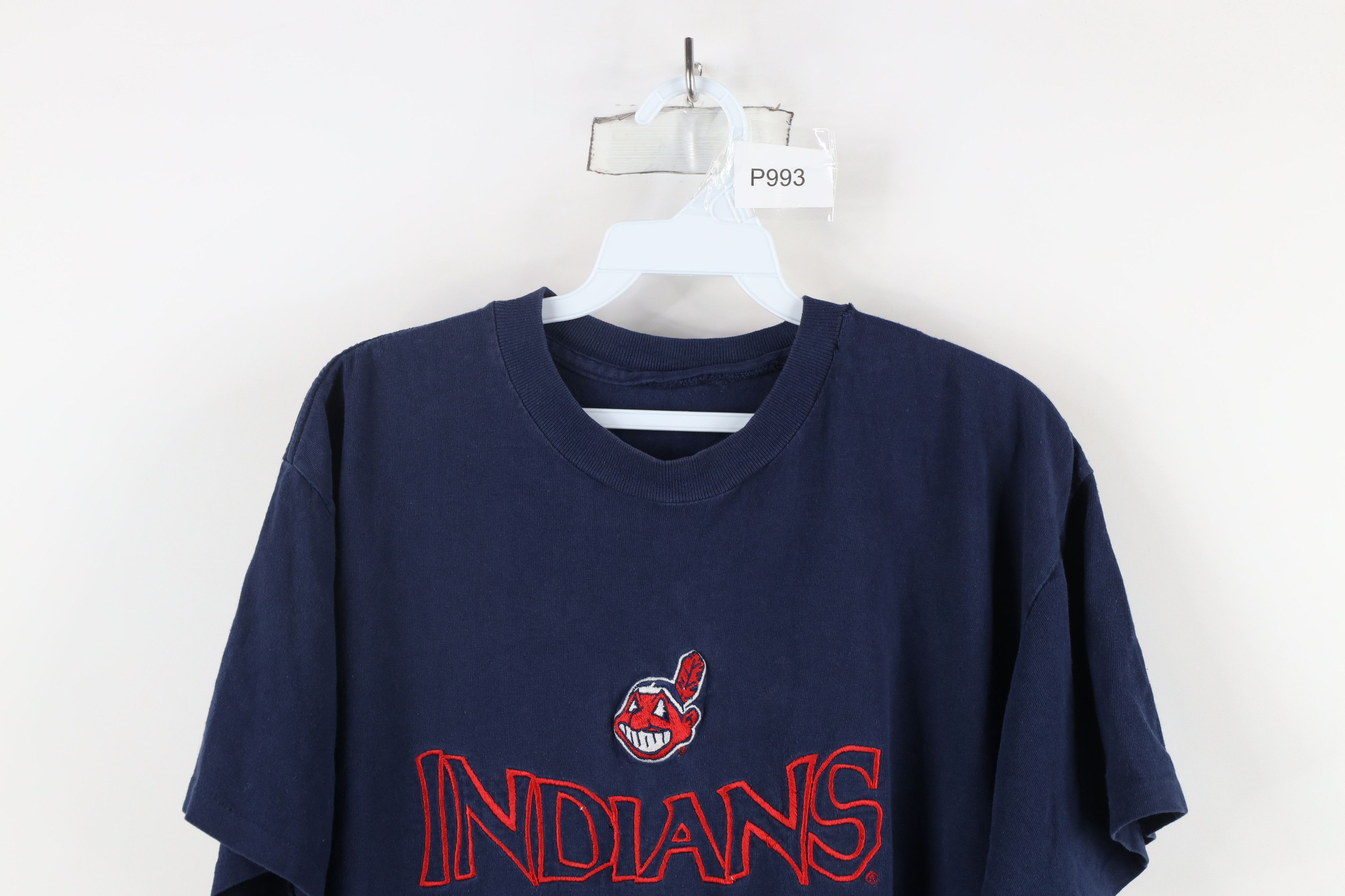 Vintage Vintage 90s Chief Wahoo Cleveland Indians Baseball T-Shirt Size US L / EU 52-54 / 3 - 2 Thumbnail