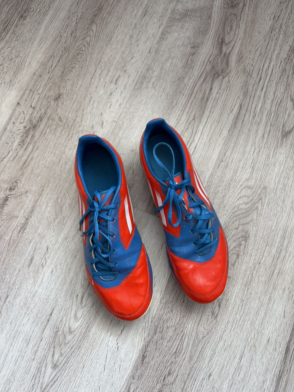 Adidas Adidas F50 Soccer Cleats Red Blue FG Size US 9.5 (V21304) Size US 9.5 / EU 42-43 - 2 Thumbnail
