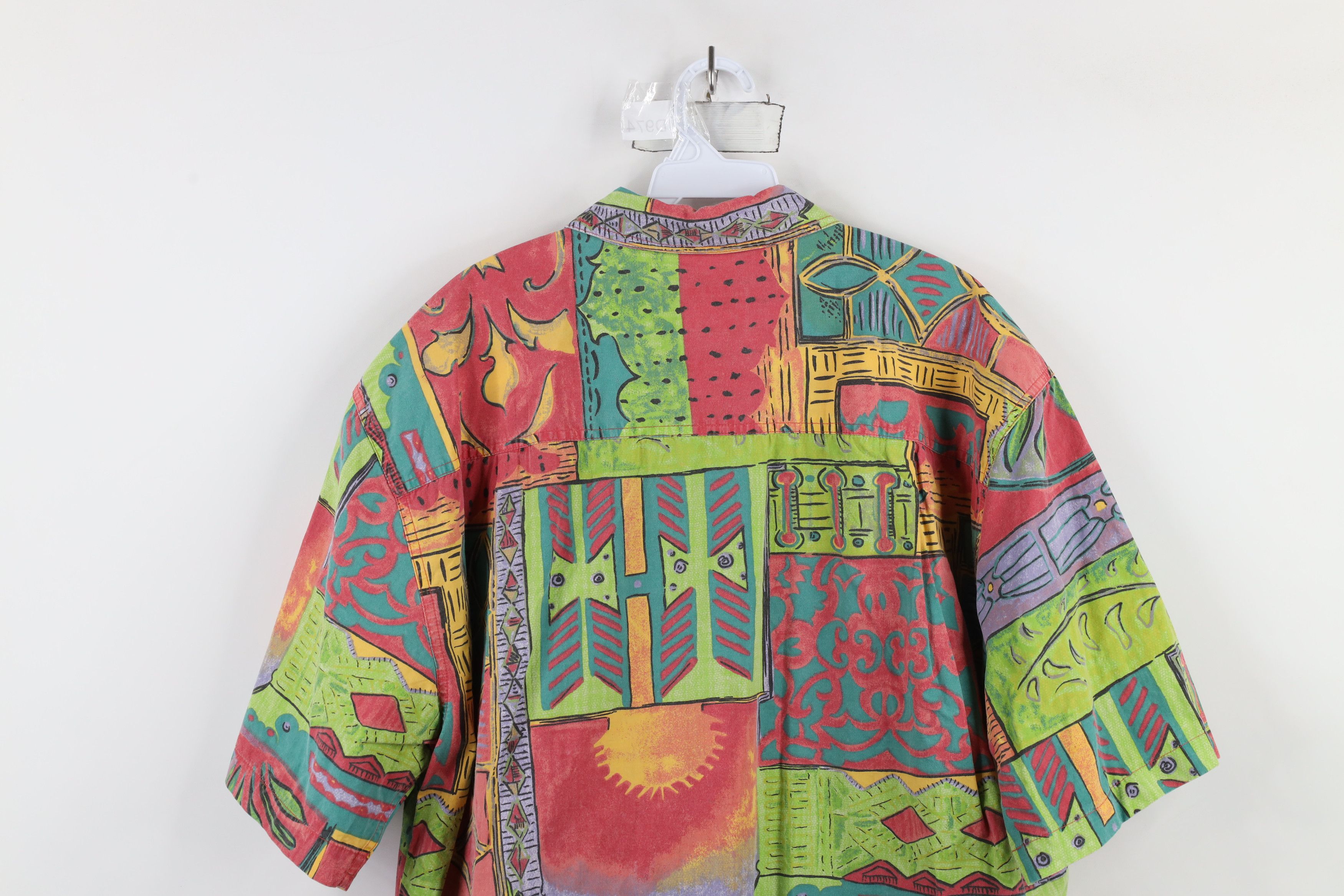 Vintage Vintage 90s Streetwear Rainbow Short Sleeve Button Shirt Size US XL / EU 56 / 4 - 11 Thumbnail