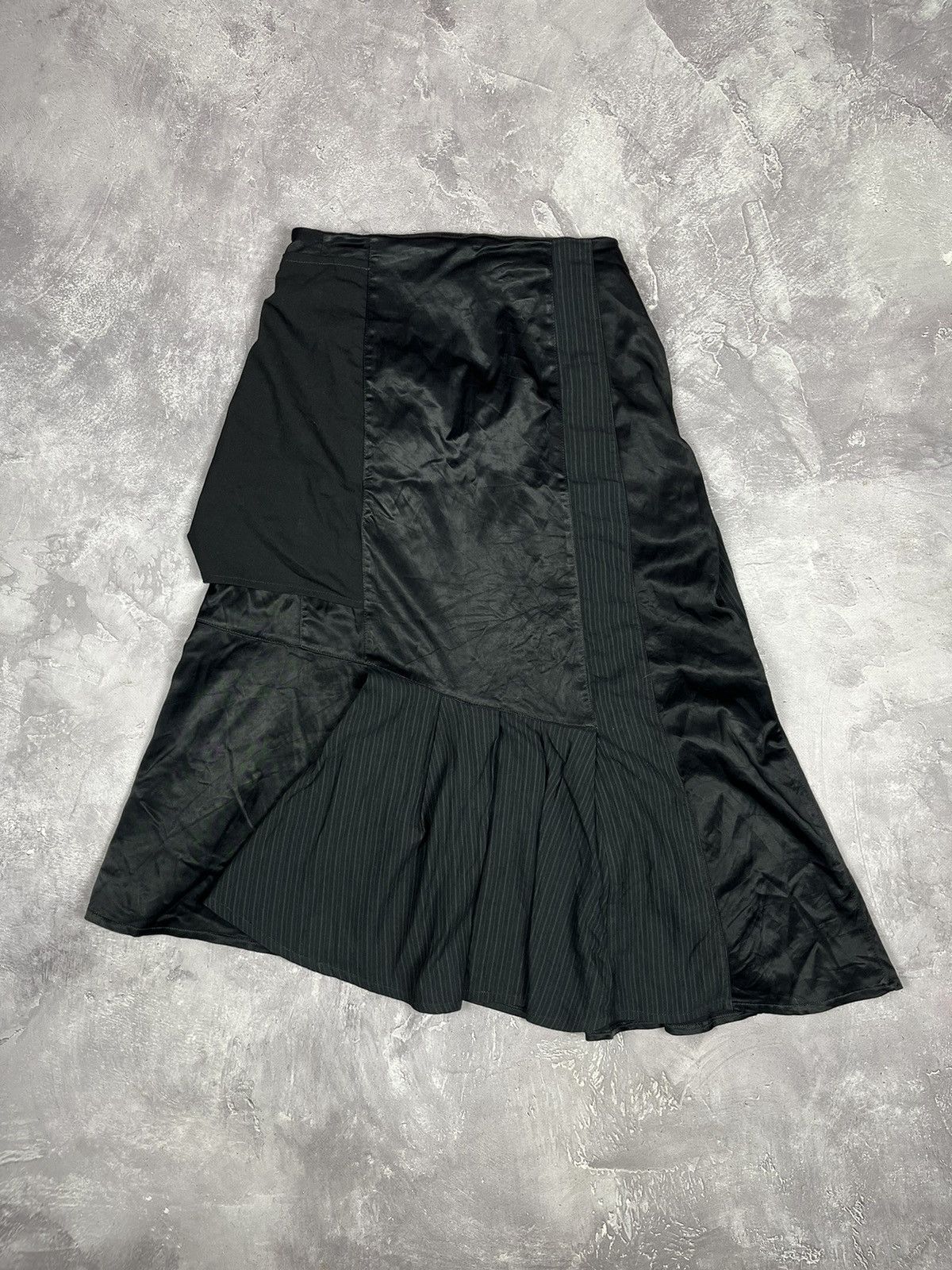 Sarah Pacini Vintage Sarah Pacini Wool Avant Gard Striped Patchwork skirt Size 27" / US 4 / IT 40 - 3 Thumbnail