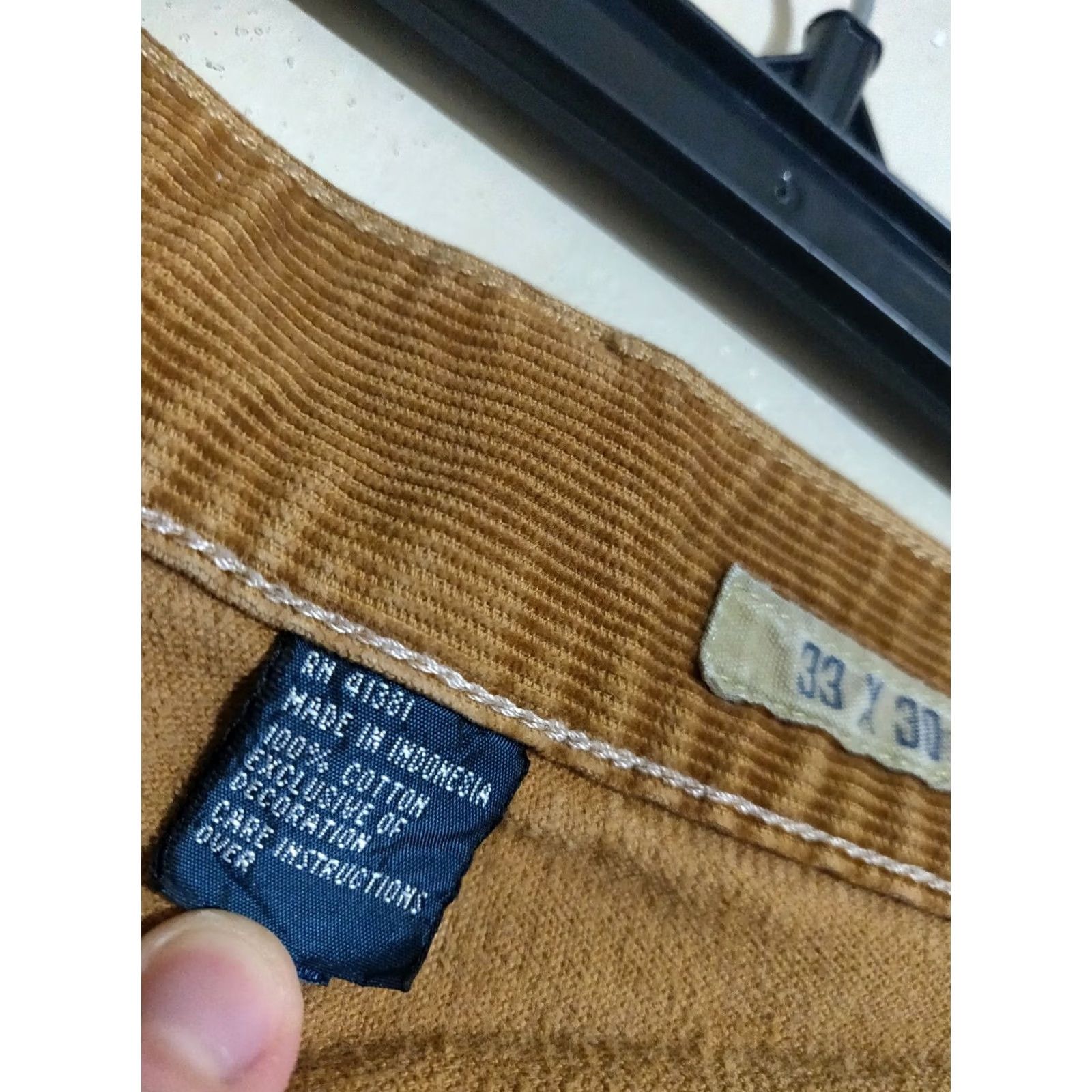 Polo Ralph Lauren Polo Ralph Lauren Tan Khaki Lightly Distressed Corduroy Casual Pants Mens 33x30 Beige Regular Straight Front Zip Pants Mens Leather? Size US XS / EU 42 / 0 - 6 Thumbnail