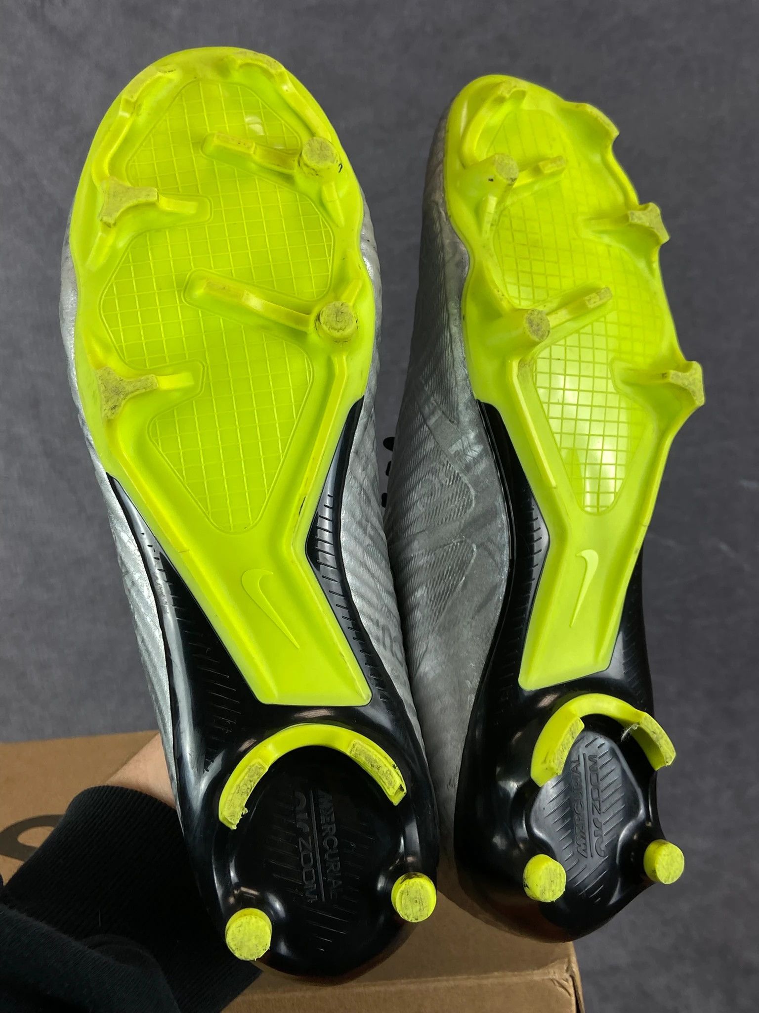 Nike Nike Football Boots Grey Size EU 42.5 Size US 9.5 / EU 42-43 - 5 Thumbnail