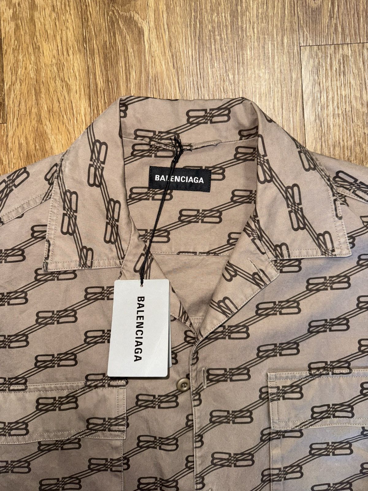 Balenciaga Balenciaga Monogram Beige Button Up Long Sleeve Shirt Size US XXS / EU 40 - 2 Thumbnail