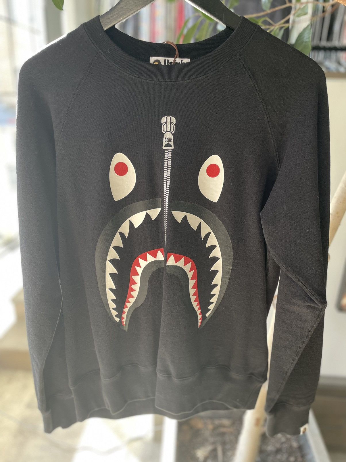 Bape A Bathing Ape Shark Crewneck Size US M / EU 48-50 / 2 - 2 Thumbnail