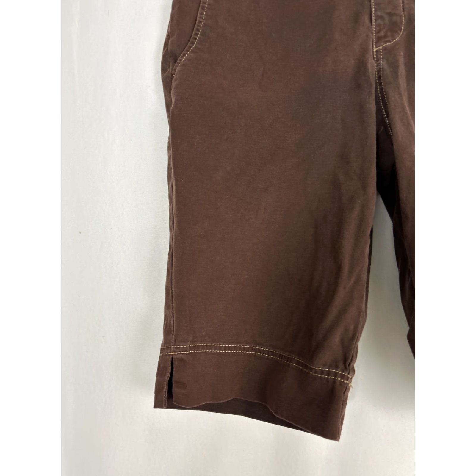 Eddie Bauer Eddie Bauer Womens Shorts Chino Brown Cotton Spandex 32x12.5 Size 8 Regular Women's Boys? Size 30" / US 8 / IT 44 - 2 Thumbnail