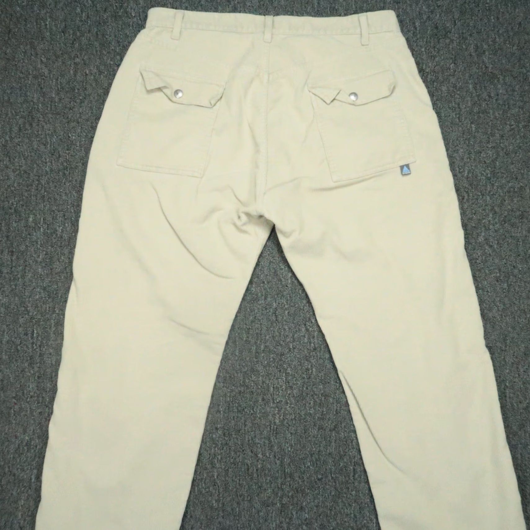 Levi's VINTAGE Levi's Silvertab Pants Men 38x32 Corduroy Stone Beige Baggy Chino Slim Straight Casual Mens Size US 38 / EU 54 - 5 Thumbnail