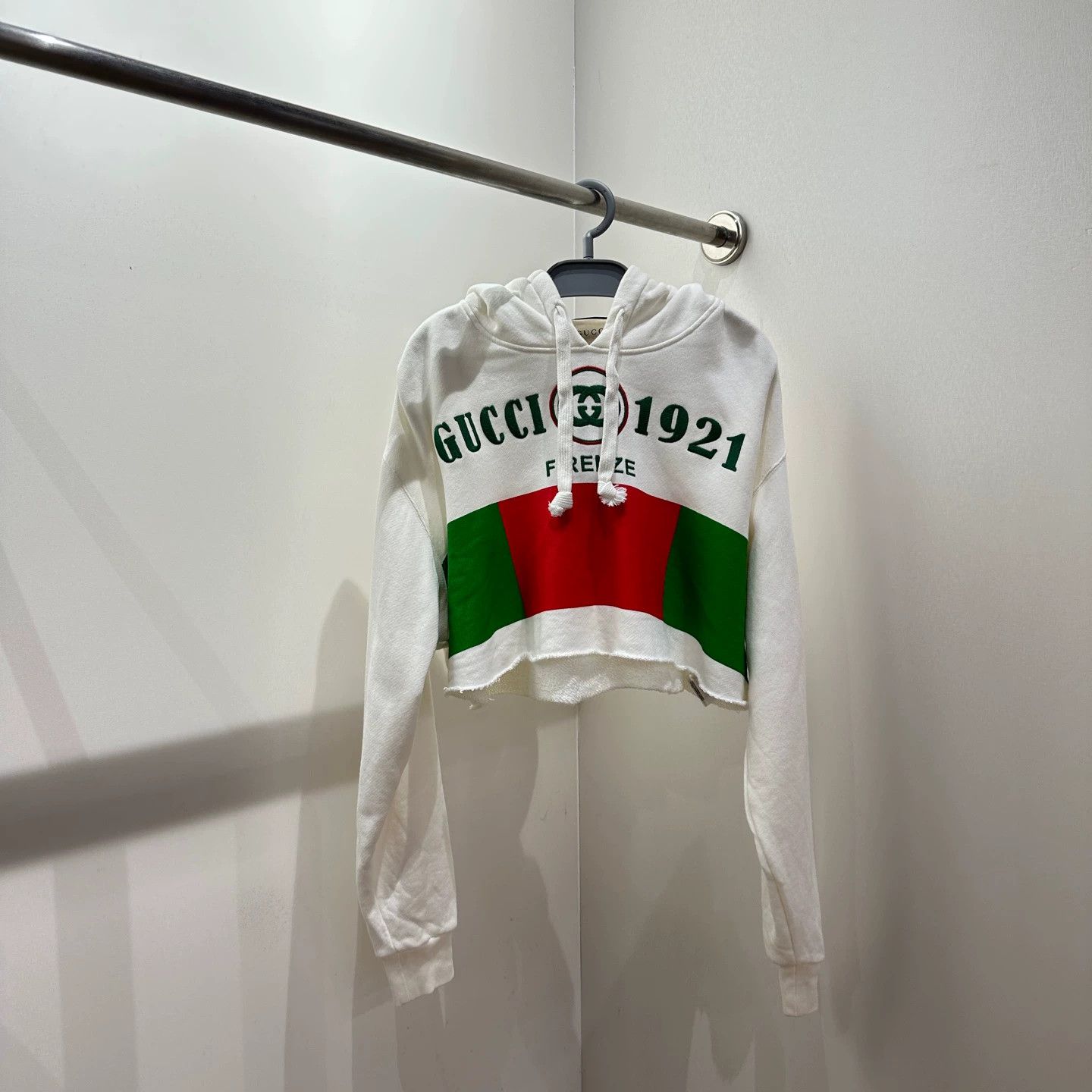 Gucci Gucci mar69 slogan letter short hoodie L Size L / US 10 / IT 46 - 1 Thumbnail