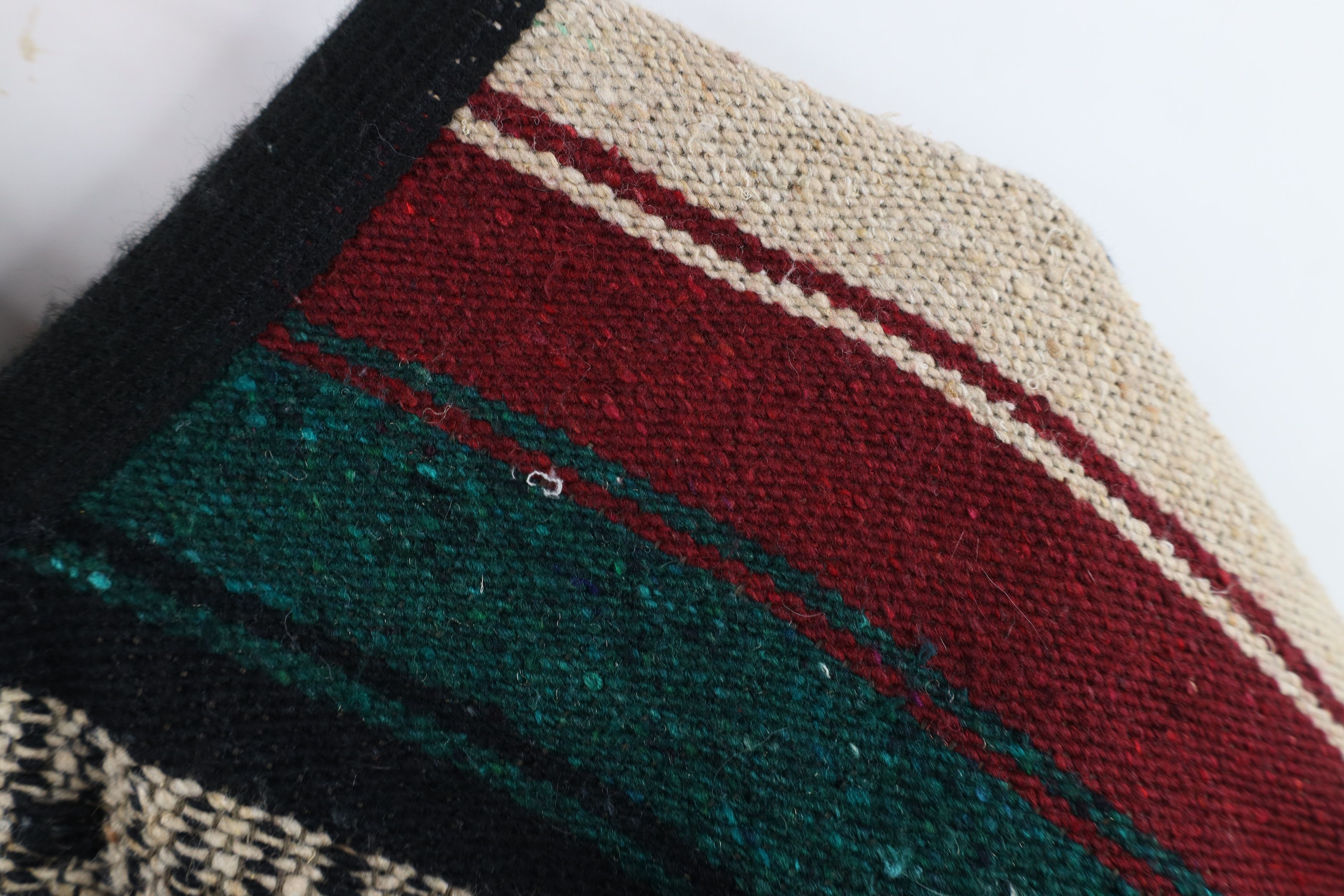 Vintage Vintage 90s Streetwear Adult Fringed Drug Rug Blanket Poncho Size US L / EU 52-54 / 3 - 9 Thumbnail