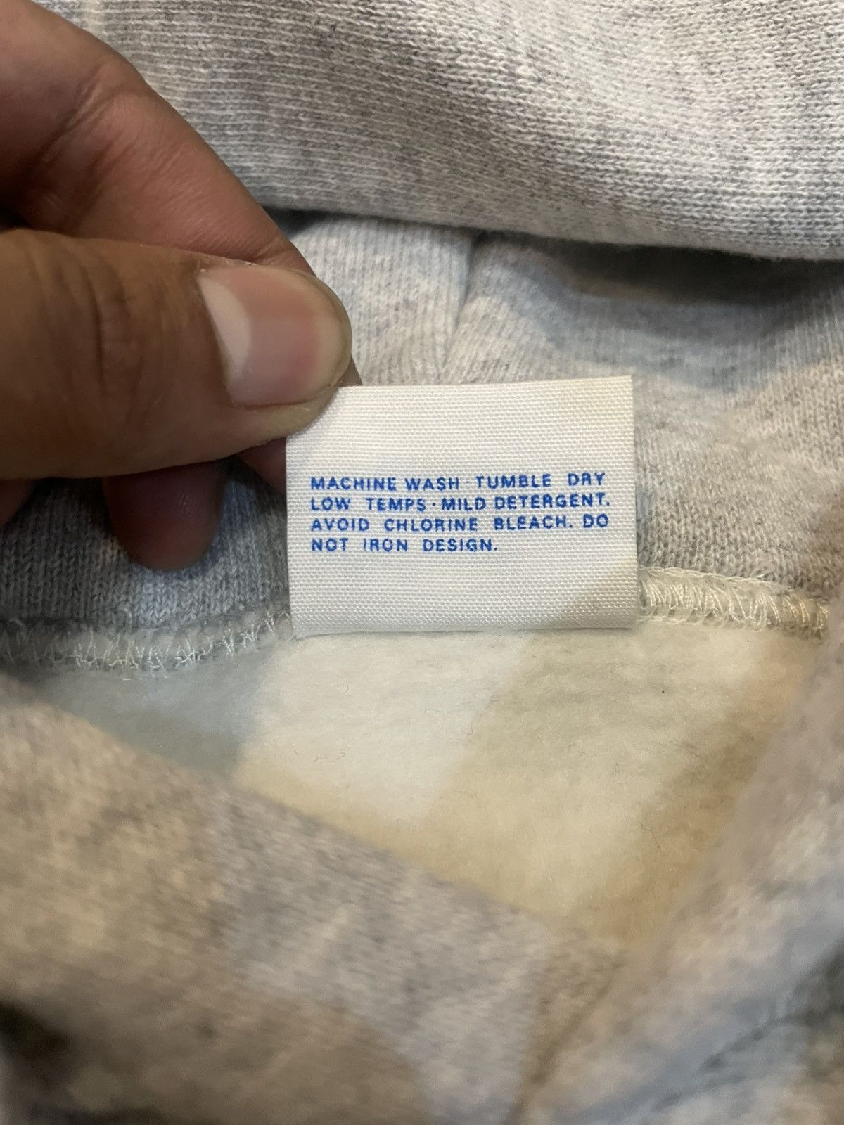 Champion 🔥VINTAGE🔥 CHAMPION HOODIE LAKERS COLOUR Size US M / EU 48-50 / 2 - 4 Thumbnail