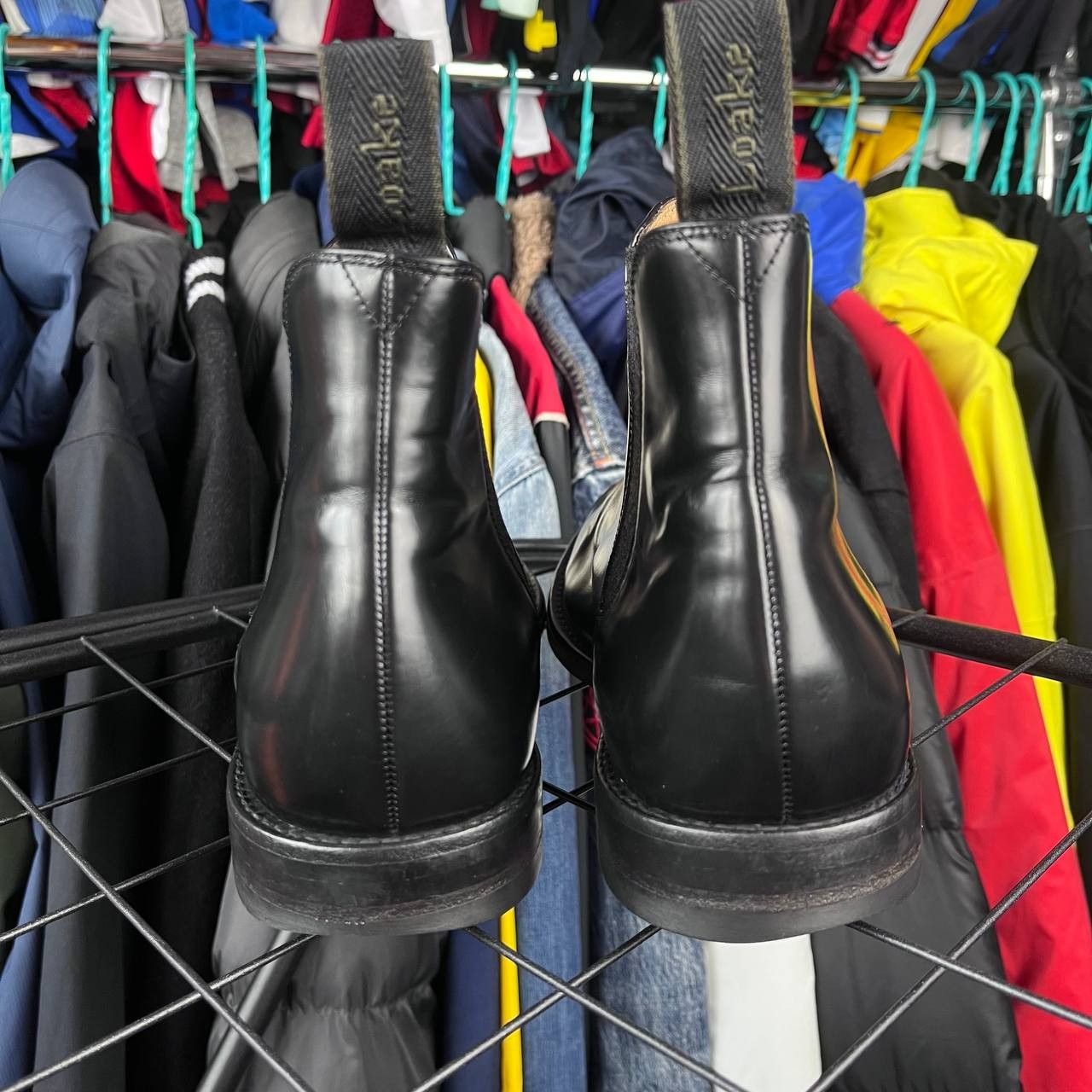 Loake Loake Black Leather Chelsea Boots Made in England Size UK9 Size US 10 / EU 43 - 6 Thumbnail