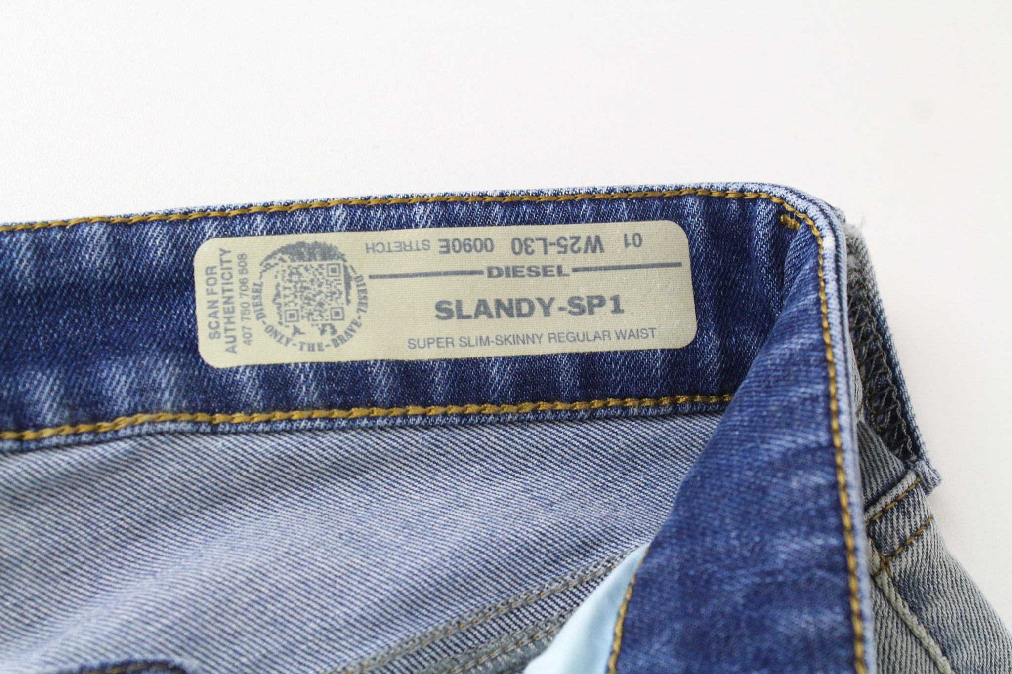 Diesel SLANDY-SP1 0090E W25/L30 Light Blue Stretch Jeans 70465 Size 25" / US 0 / IT 36 - 5 Thumbnail