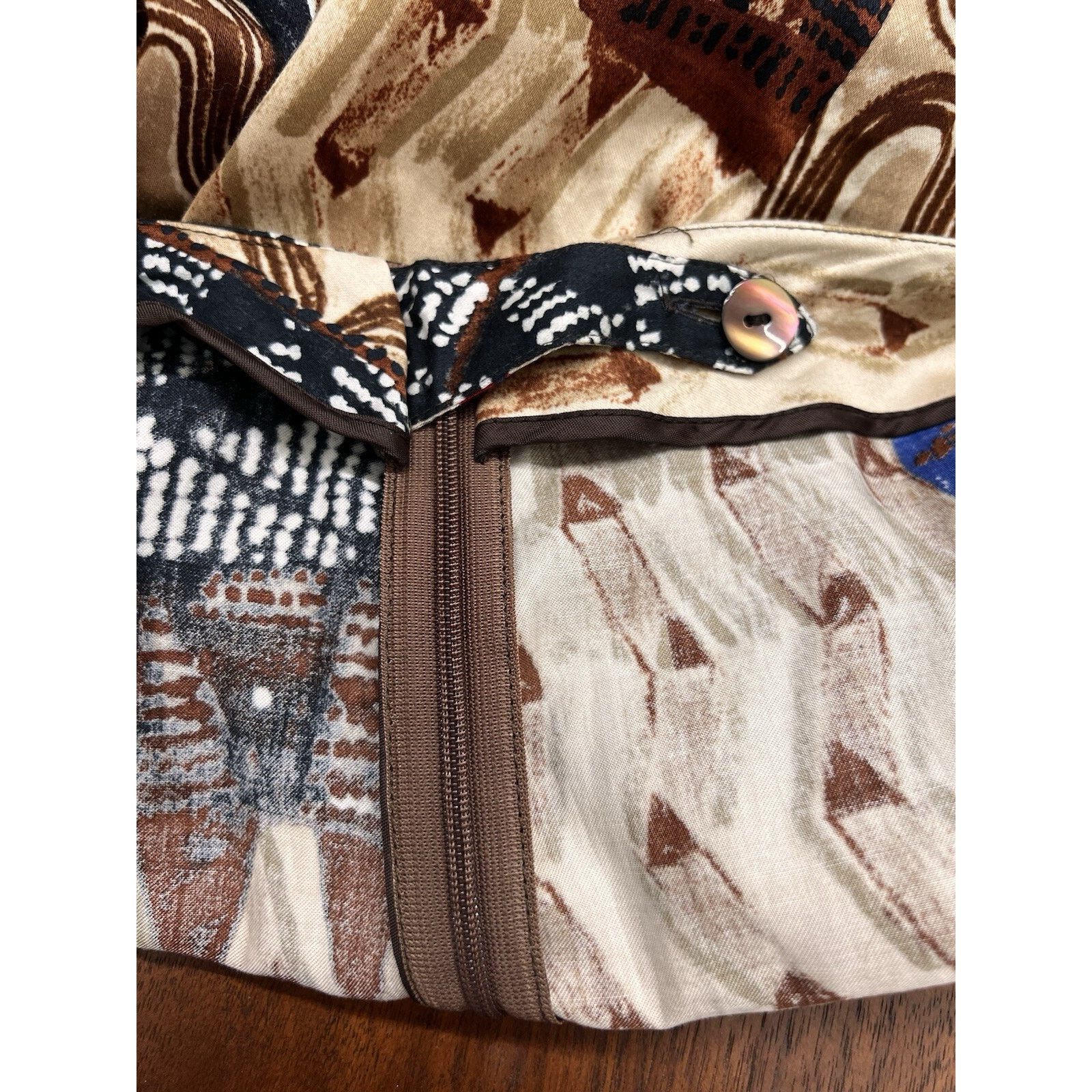 Saks Fifth Avenue SAKS FIFTH AVE (12) Tribal Ethnic Straight Leg Capri Pant Size 34" / US 12 / IT 48 - 5 Thumbnail