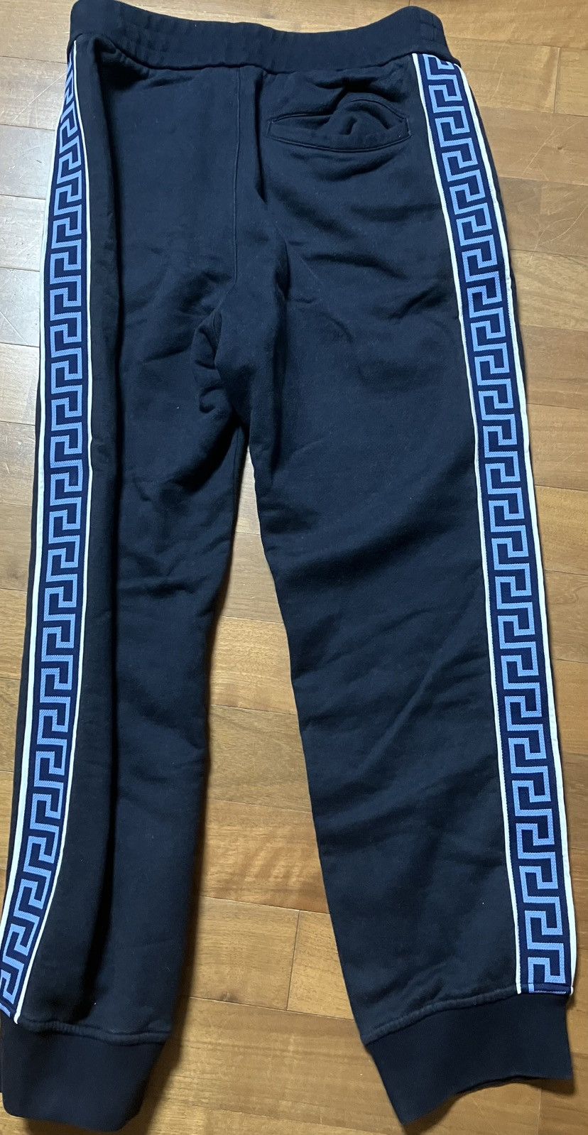 Versace versace logo training pants Size US 30 / EU 46 - 2 Thumbnail