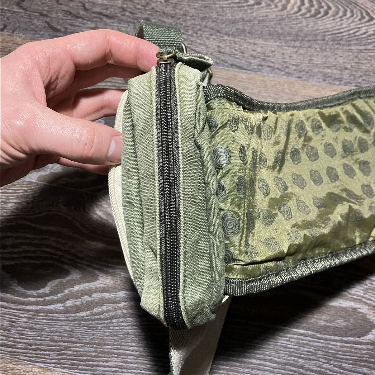 Kickers Y2K Vintage KICKERS Messenger Shoulder Bag Beige Khaki Size ONE SIZE - 9 Thumbnail