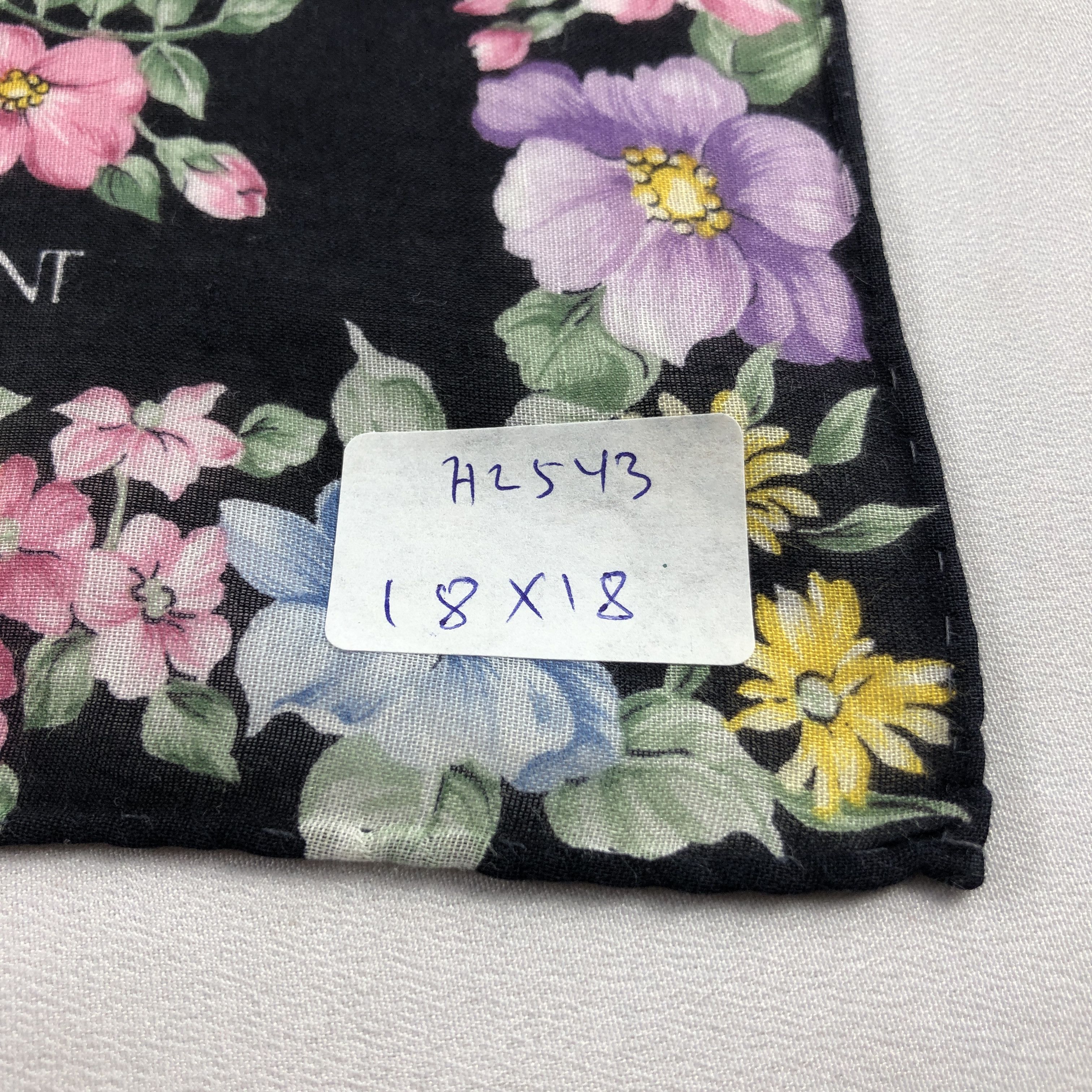 Yves Saint Laurent YSL Handkerchief Neckerchief Bandana H2543 Size ONE SIZE - 5 Thumbnail