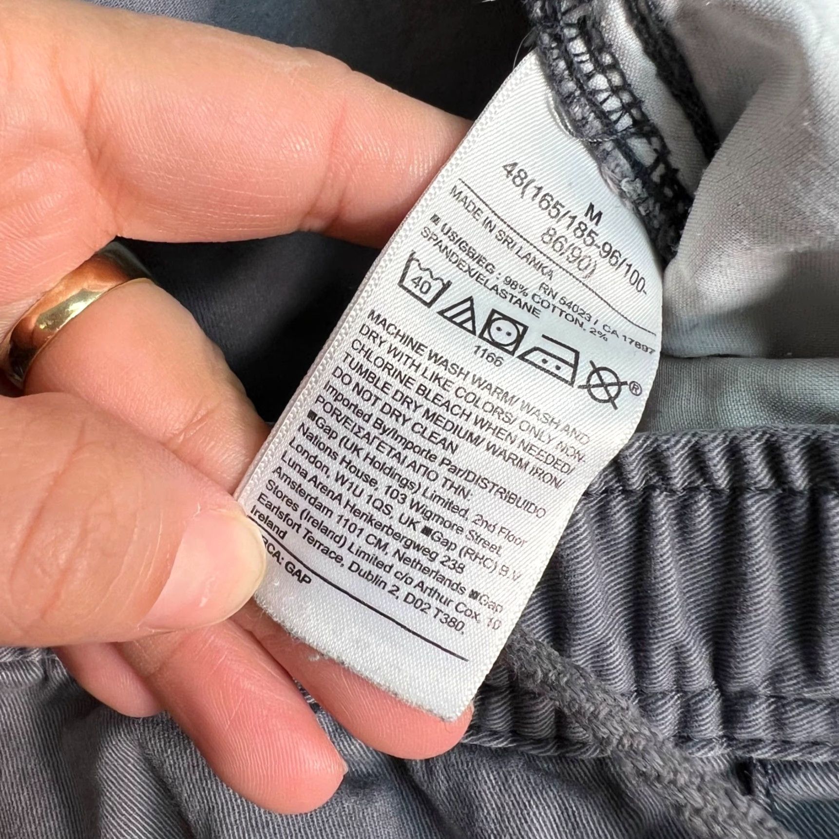 Gap Gap Jogger Pants Mens Size M Essential Gray Cotton Blend Drawstring Activewear Tapered Inseam 29" Elastic Waist Casual Size US 31 - 5 Thumbnail