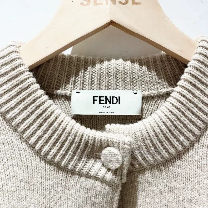 Fendi Fendi 25FW Autumn-Winter Loose Knit Wool Cardigan Size XS / US 0-2 / IT 36-38 - 2 Thumbnail