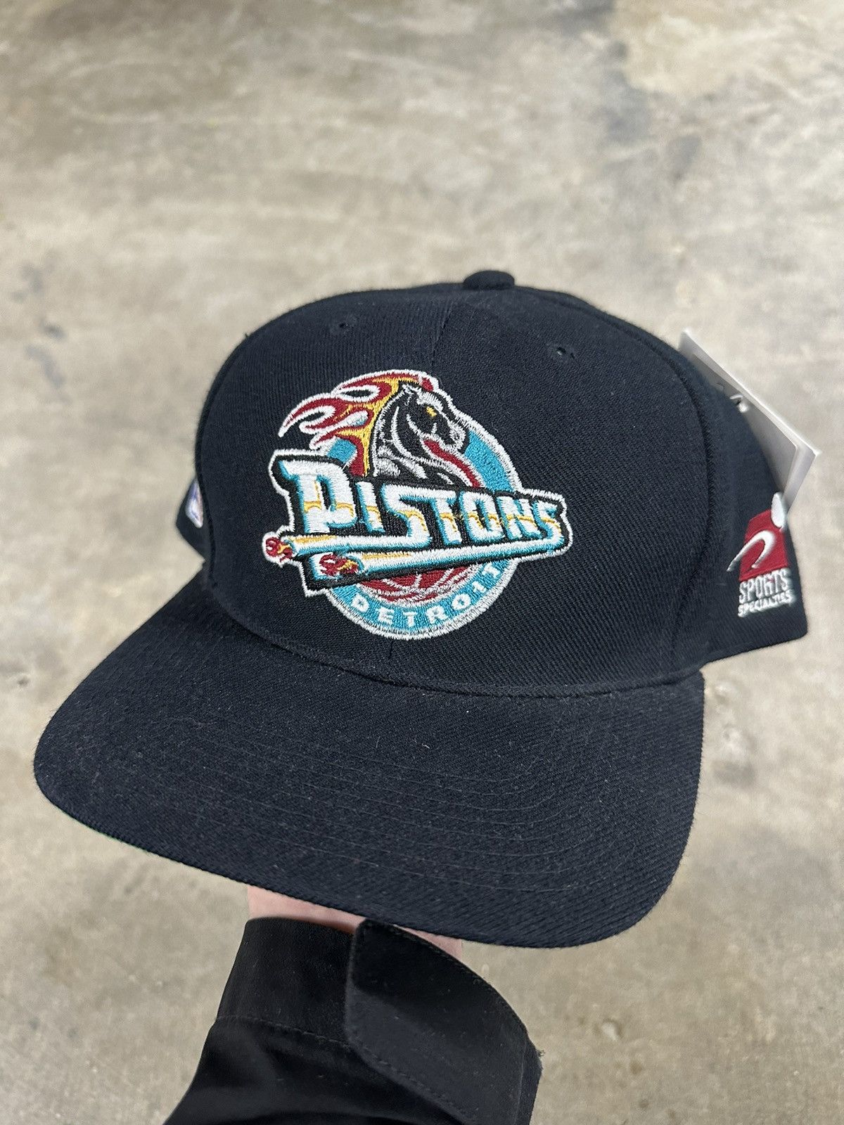 NBA × Sports Specialties × Vintage Vintage 90s Sports Specialties Detroit Pistons Wool Snapback Size ONE SIZE - 3 Thumbnail