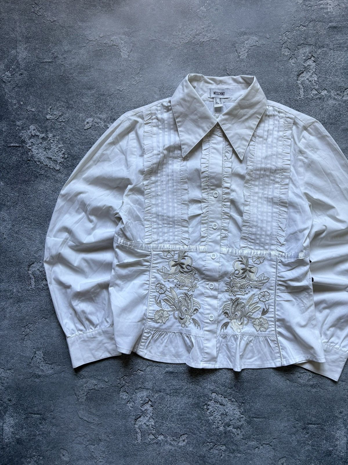 Moschino Vintage Moschino Luxury Embroidered Floral Elegant Blouse Size XS / US 0-2 / IT 36-38 - 2 Thumbnail