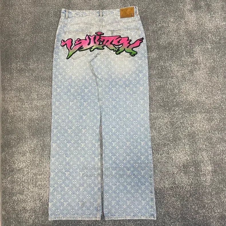 Louis Vuitton Louis Vuitton Full-print presbyopic flocked jeans Size US 31 - 5 Thumbnail
