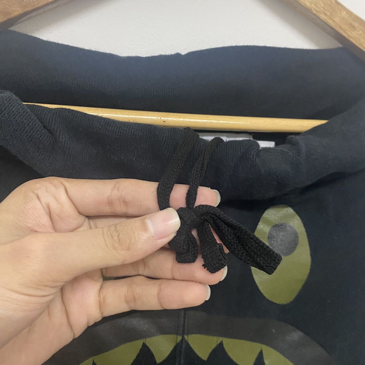 Bape × Undefeated Bape x Undefeated Shark Sweat Pants Size US 32 / EU 48 - 13 Thumbnail