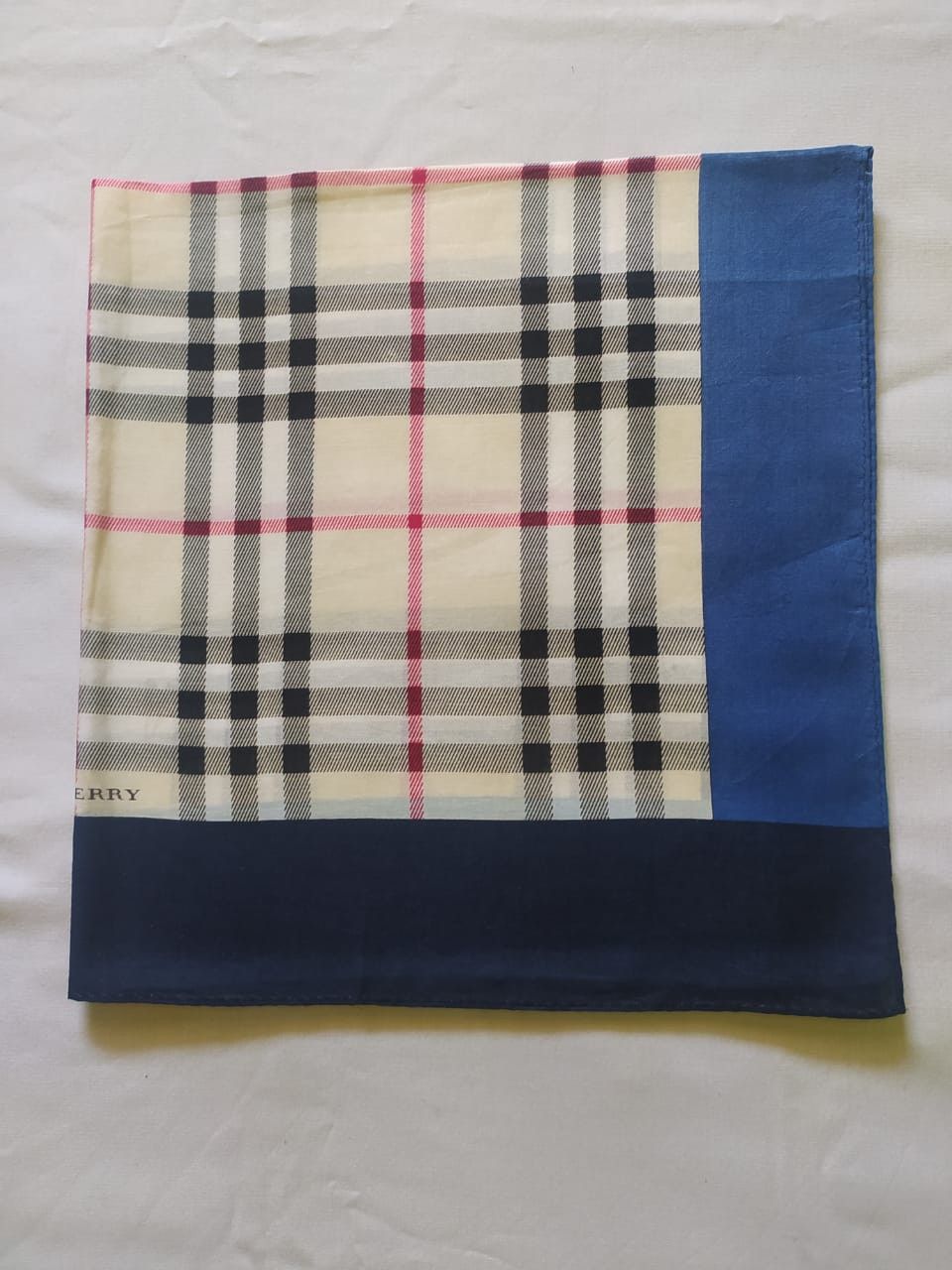 Burberry Burberry Handkerchief Size ONE SIZE - 1 Thumbnail