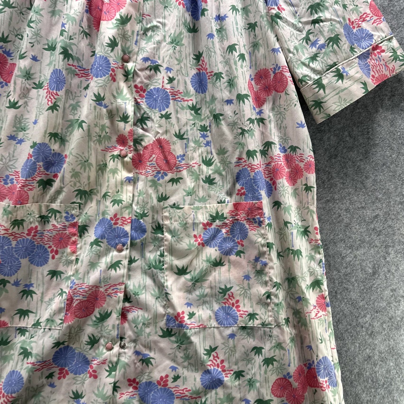 Sears VINTAGE Sears Comfort Coat Robe Womens Large Floral Bamboo Kaftan Housecoat 60s Size ONE SIZE - 6 Thumbnail