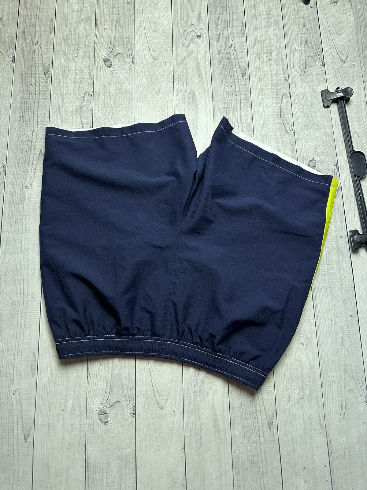 Lacoste × Vintage Vintage Lacoste shorts logo size M Size US 32 / EU 48 - 3 Thumbnail