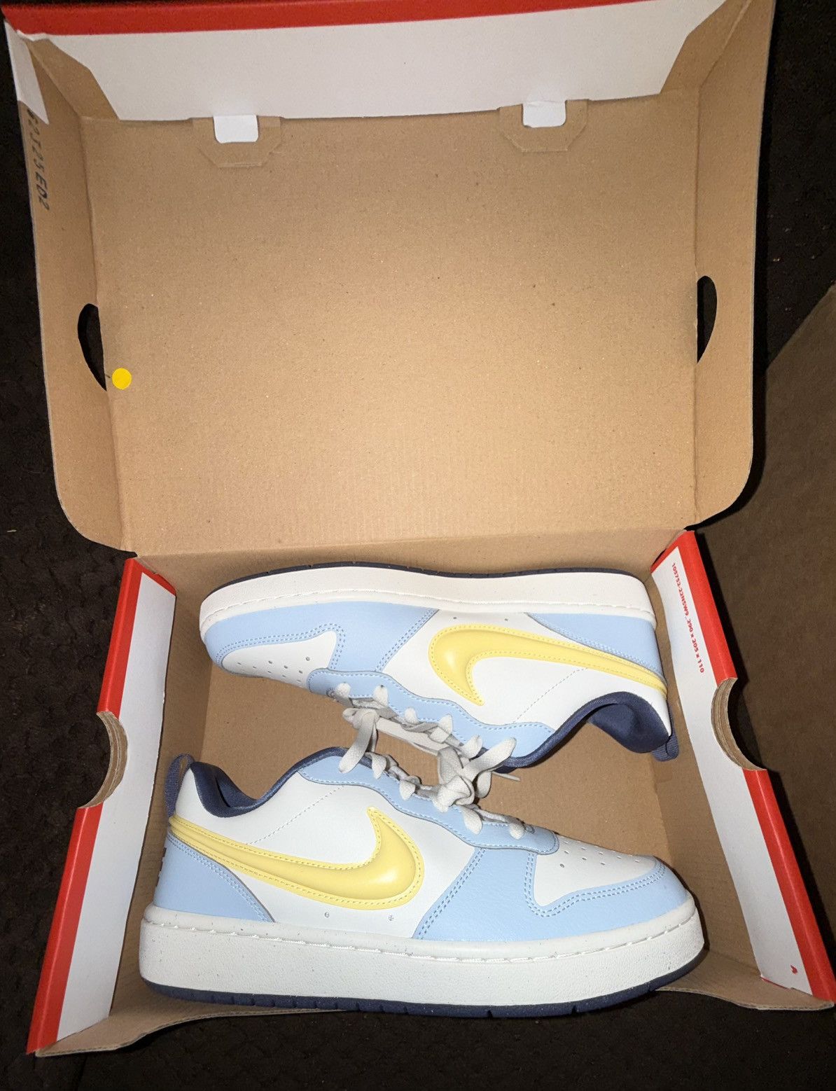 Nike Nike “Puff Print” lowtop Court Borough Recraft, sz7/8.5w NEW Size US 8.5 / IT 38.5 - 6 Thumbnail