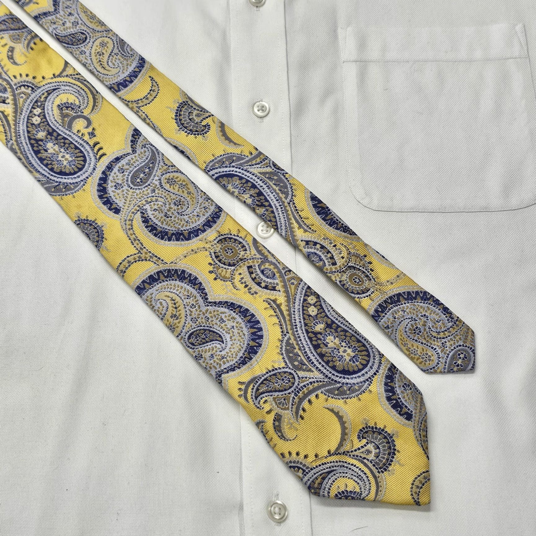 Vintage Paul Fredrick Necktie Tie Men's 100% Silk Yellow Paisley Textured USA Vintage: No (adjust to structure) Size ONE SIZE - 3 Thumbnail