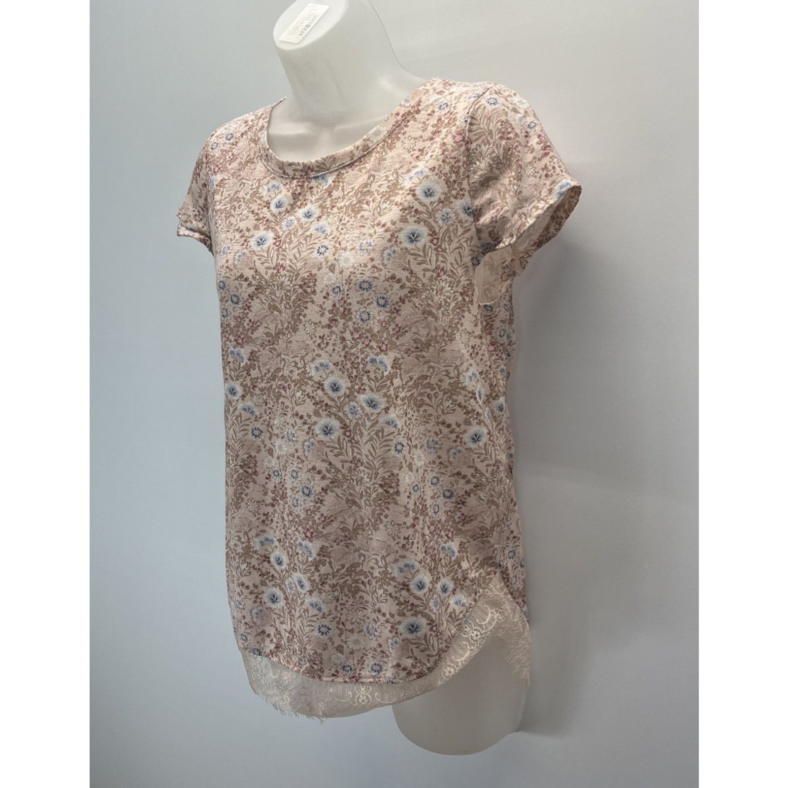 Lauren Conrad LAUREN CONRAD Floral Lace Tee Women's Sz XS Shortsleeve Size XS / US 0-2 / IT 36-38 - 2 Thumbnail