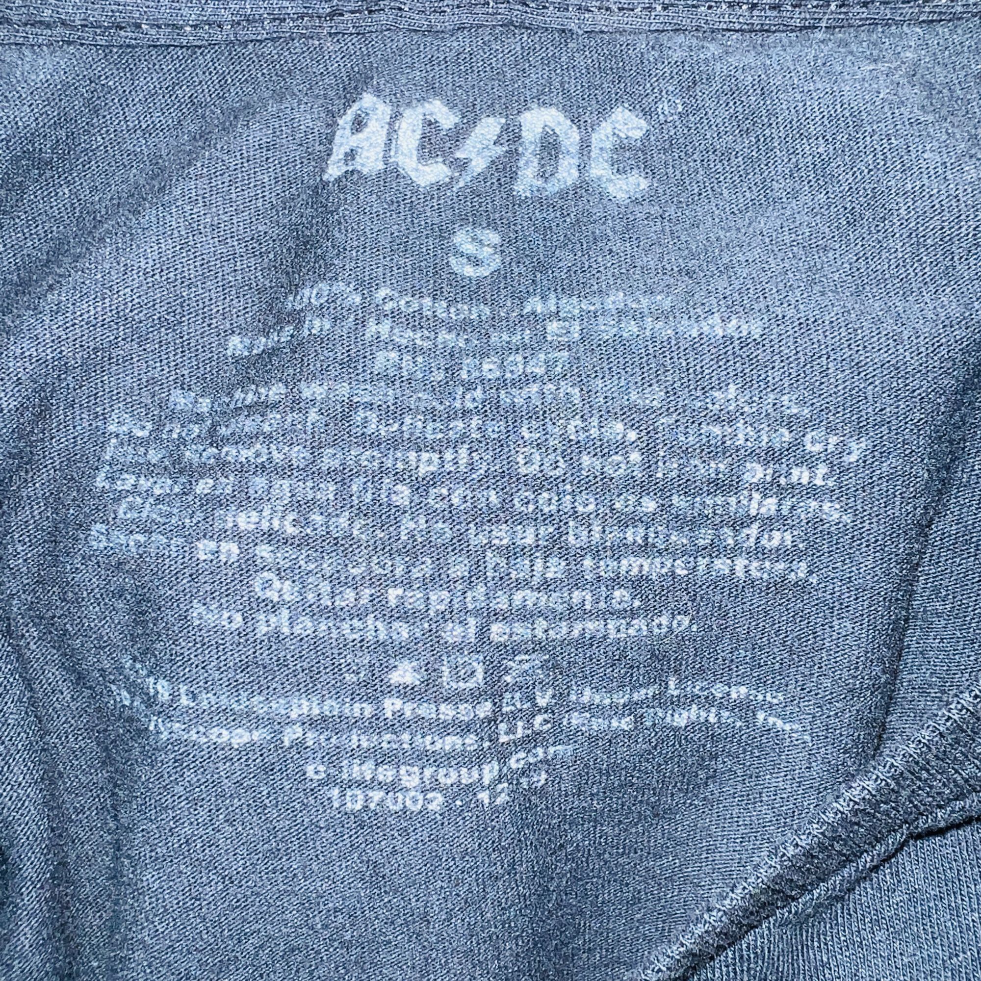 Band Tees AC/DC ACDC Back In Black Small T-Shirt Shirt Size US S / EU 44-46 / 1 - 4 Thumbnail