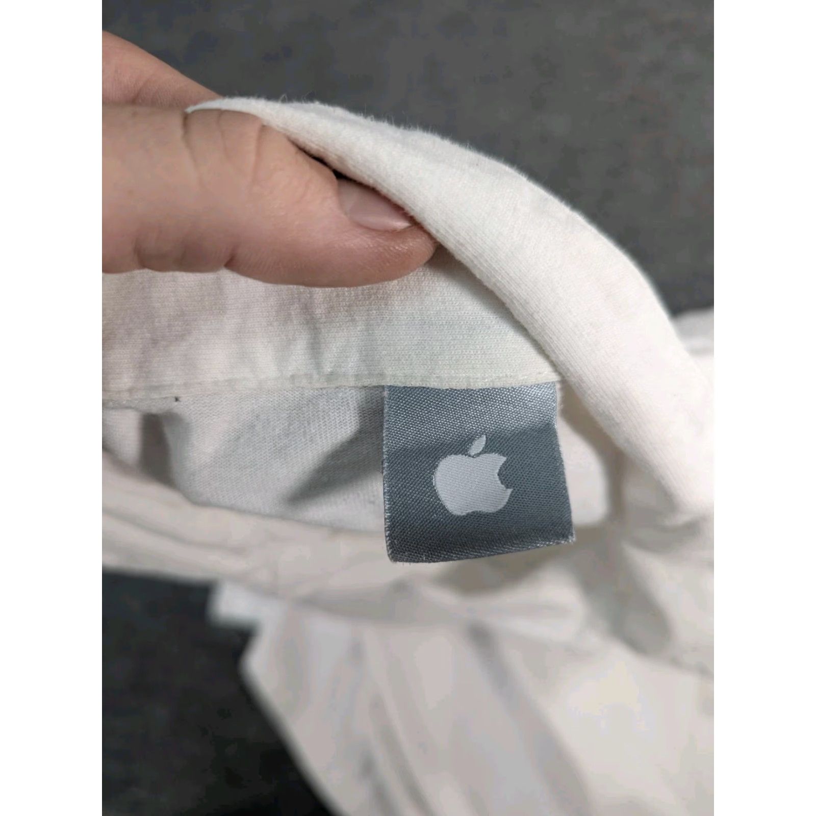 Apple VINTAGE 90's Apple Computer Promo Employee Shirt Long Sleeve Green Logo Size L Mens Size US L / EU 52-54 / 3 - 5 Thumbnail