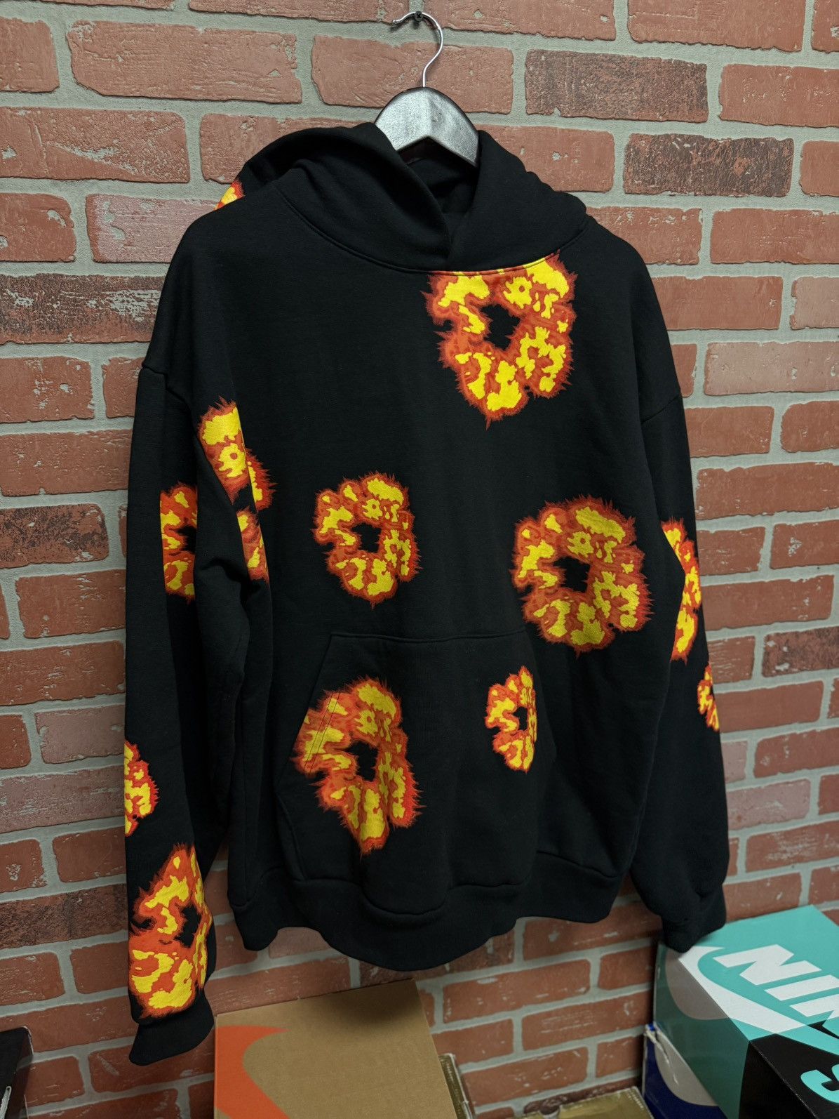 DENIM TEARS Denim Tears OFF SET Hoodie Size XL 🔥🔥 Size US XL / EU 56 / 4 - 2 Thumbnail