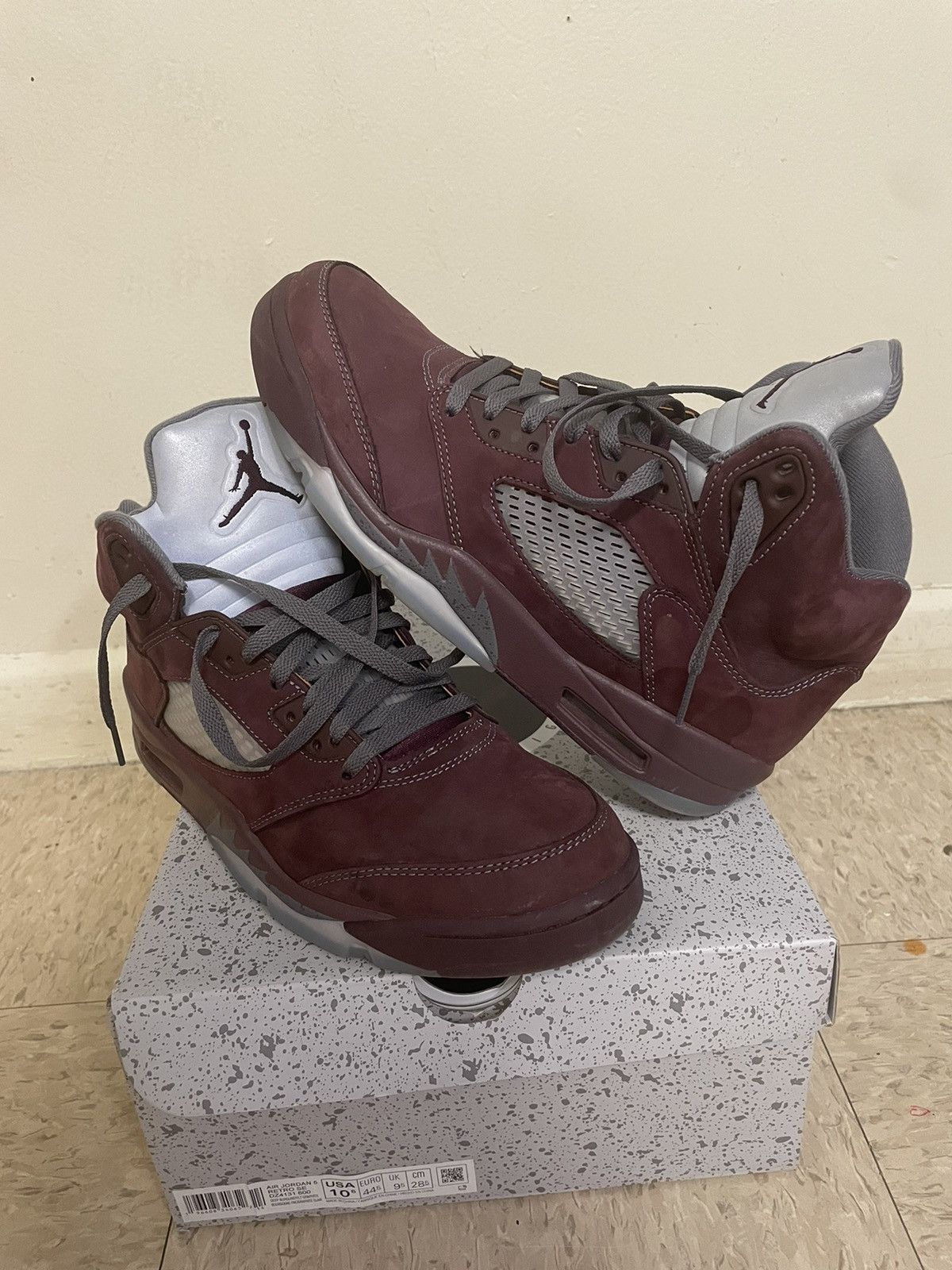Jordan 5 Burgundy (2023)