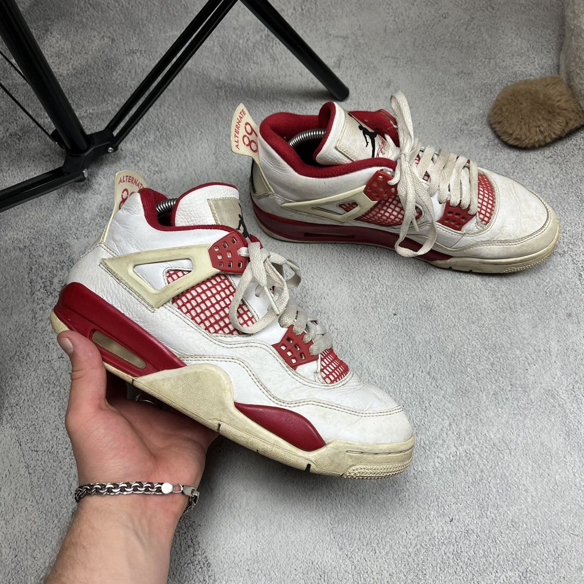 image of Jordan Nike Vintage Nike Air Jordan 4 Retro Alternate 89 Y2K Sneakers in White/Red, Men's