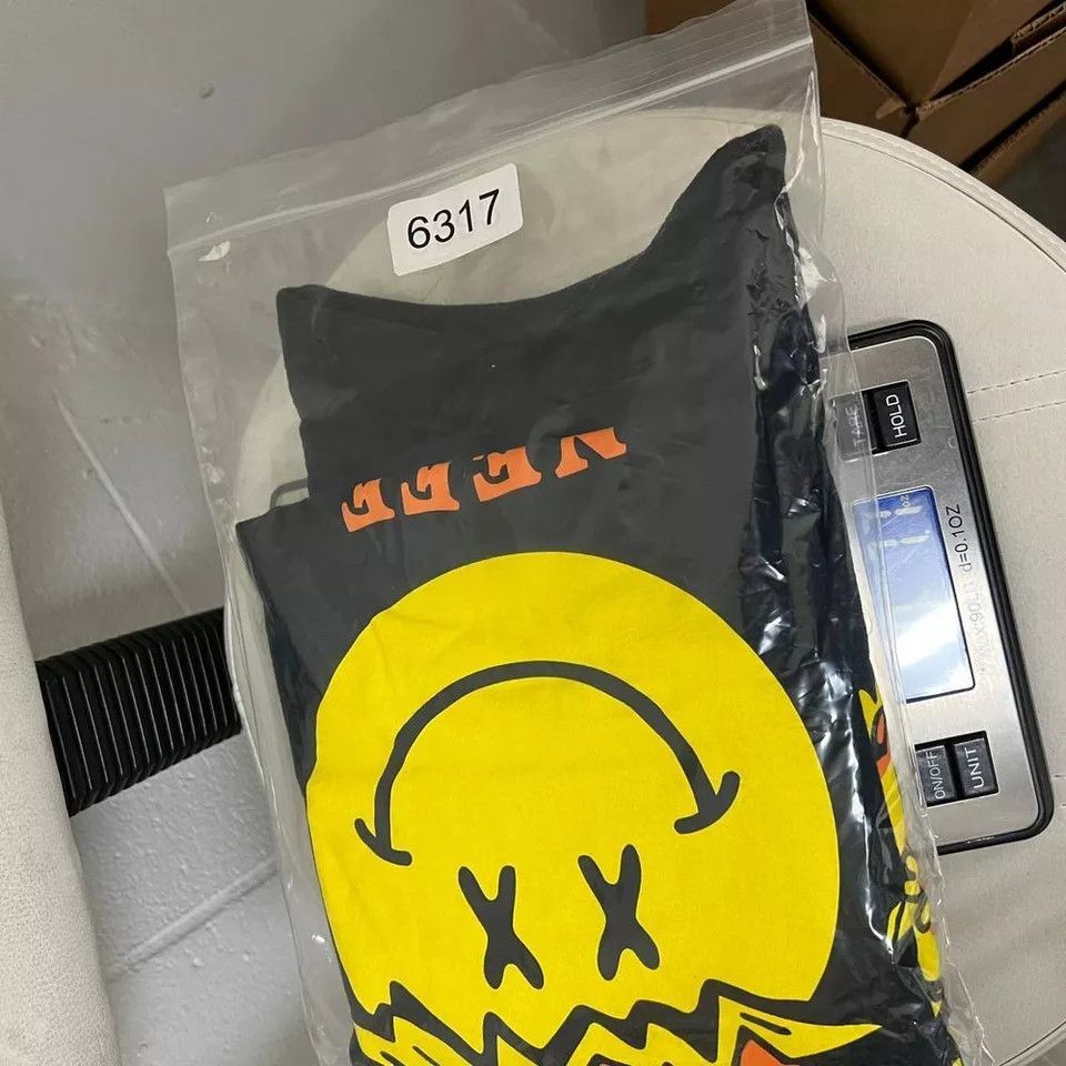 NEFF Neff Shirt Men S-M Nuclear Explosion Smiley Face Cotton Size US M / EU 48-50 / 2 - 6 Thumbnail