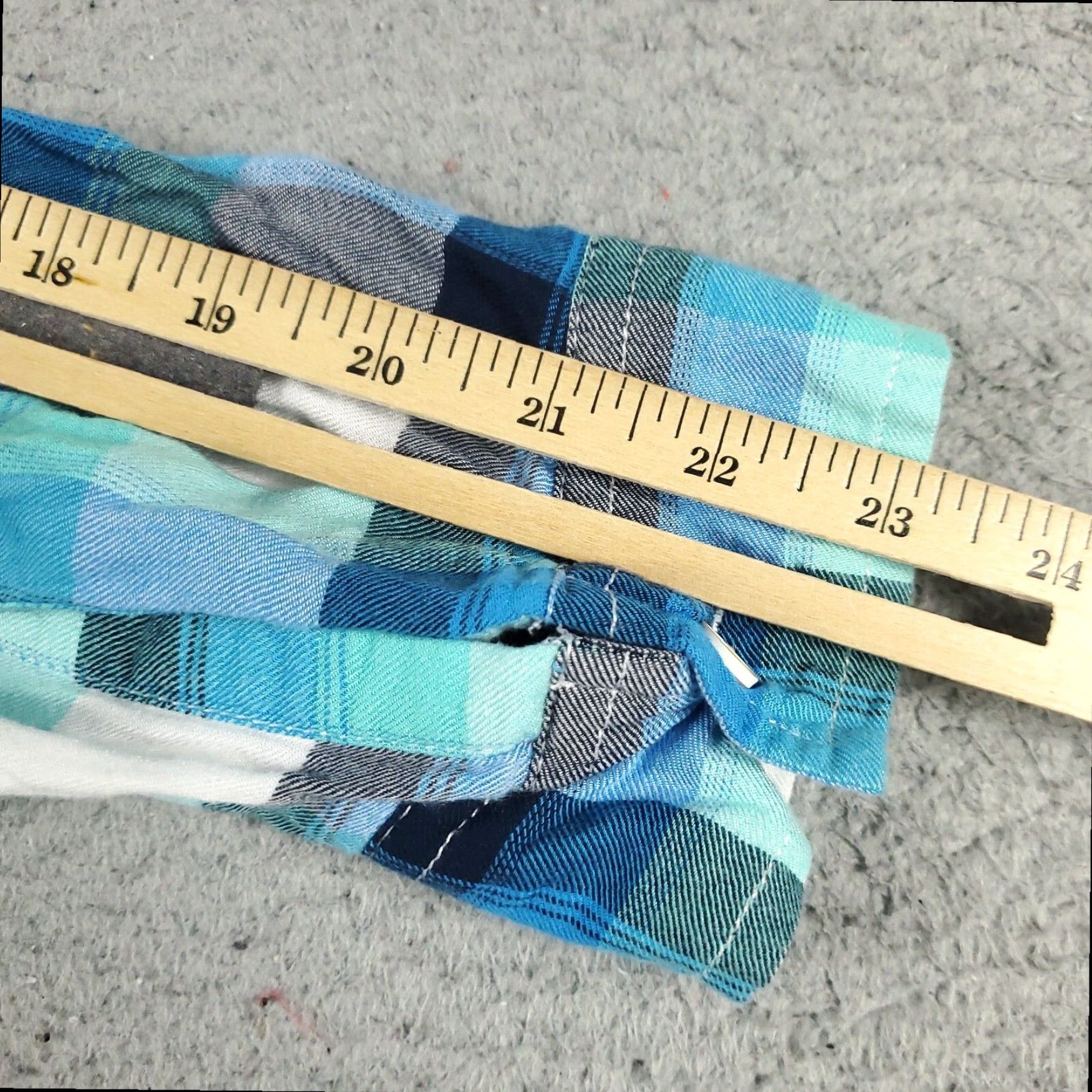 Tommy Hilfiger Tommy Hilfiger Womens XL Blue Plaid Long Sleeve Button Up Shirt Cotton Size XL / US 12-14 / IT 48-50 - 6 Thumbnail