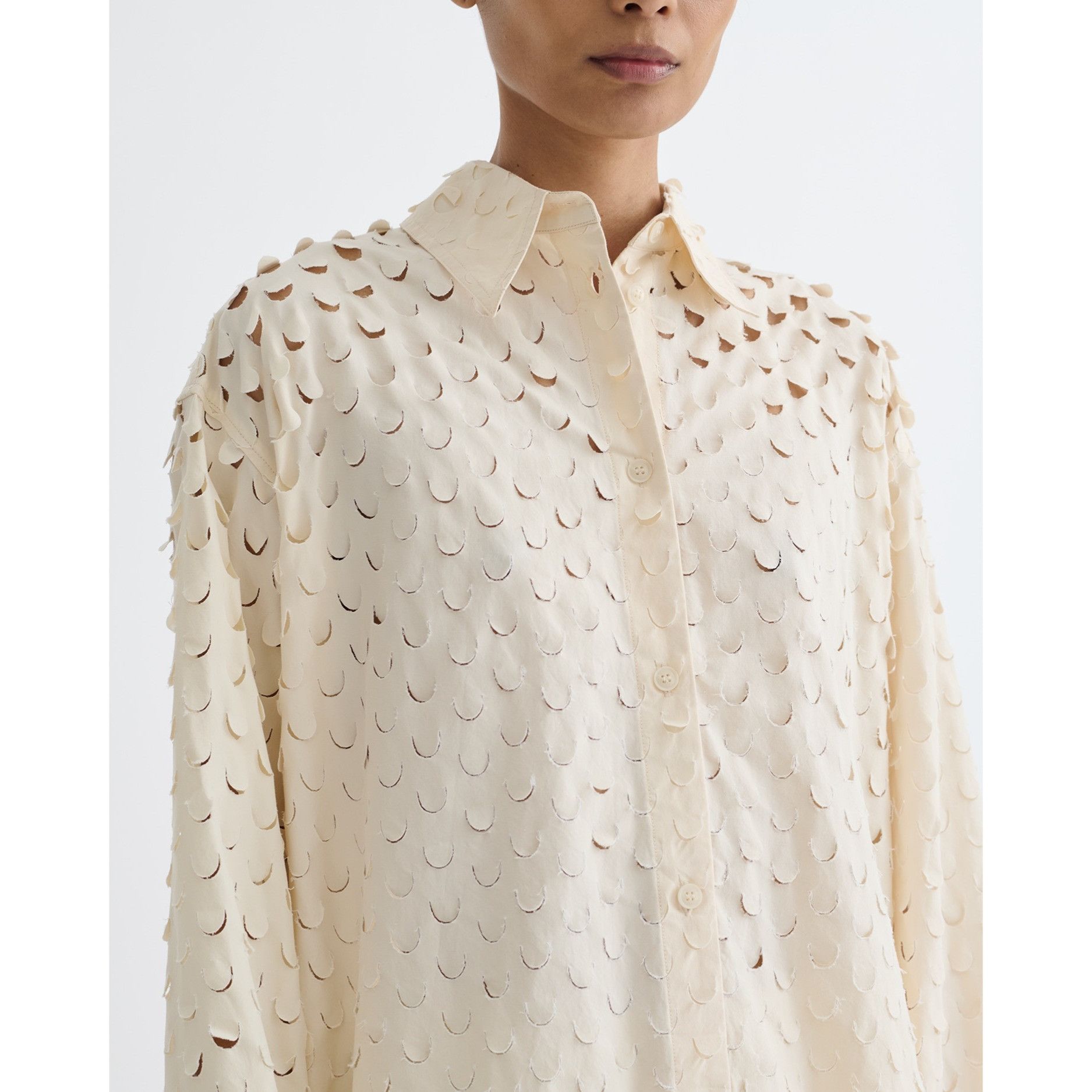 Nanushka Nanushka Aphea Laser Cut Heavy Poplin Shirt Size US XS / EU 42 / 0 - 10 Thumbnail