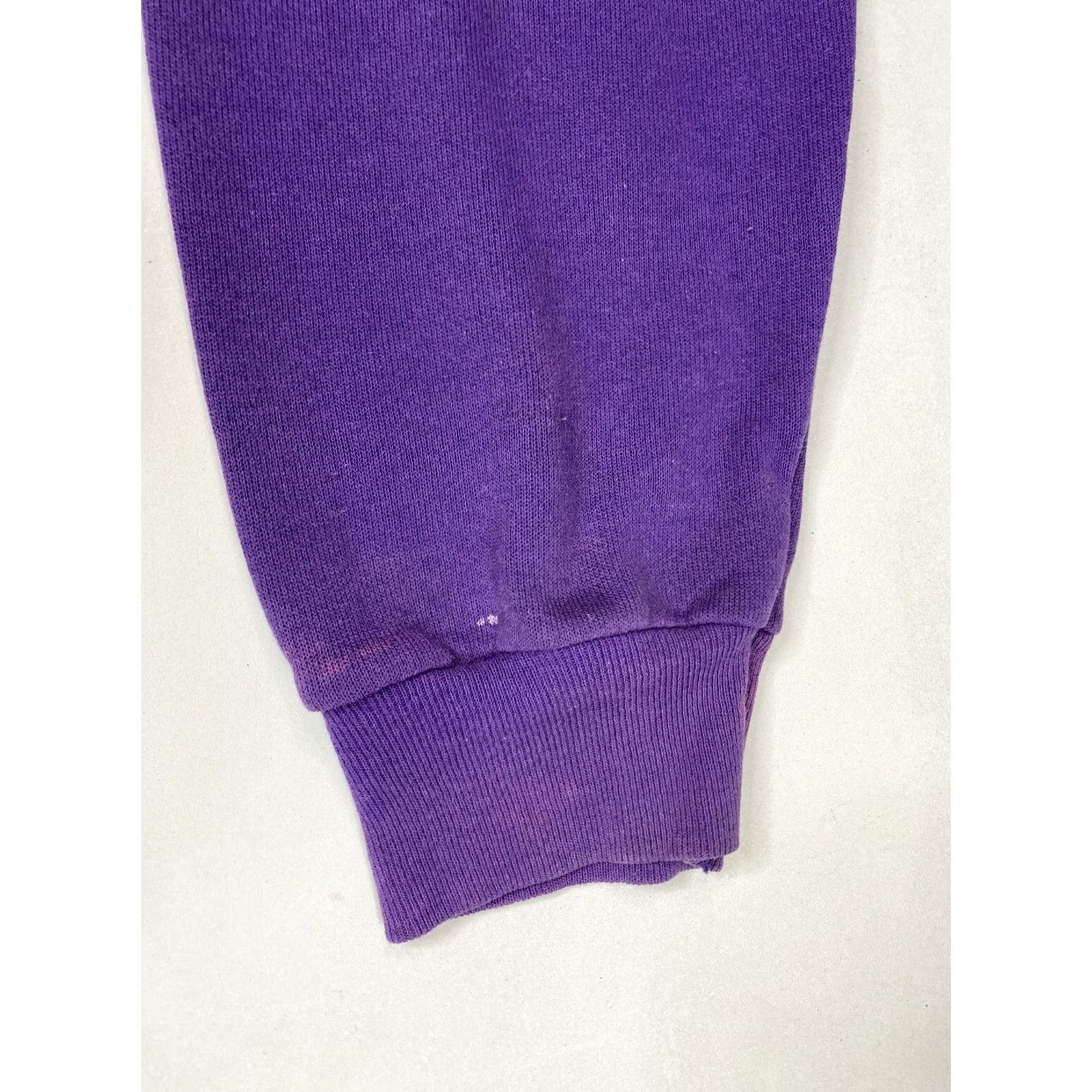 Disney VINTAGE Disney Mickey Mouse Minnie Crewneck Sweatshirt Men Small Purple USA 90s Size US S / EU 44-46 / 1 - 6 Thumbnail