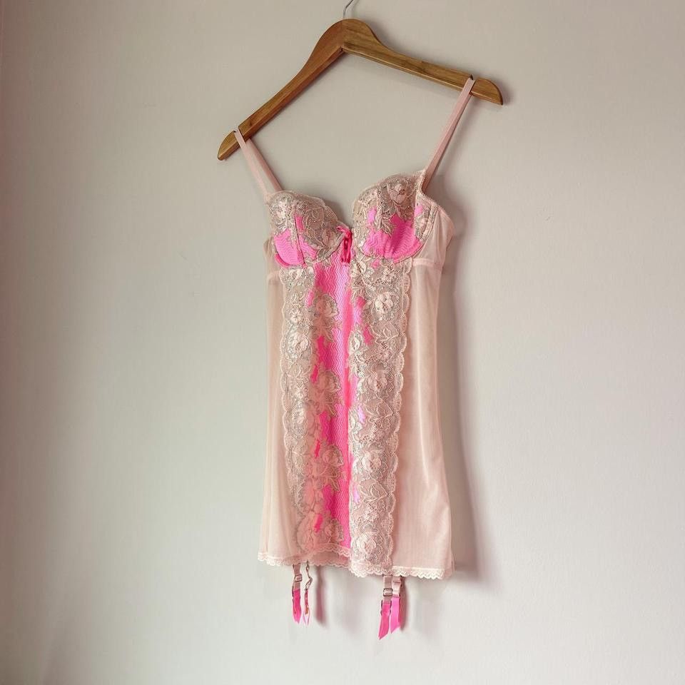 Victoria's Secret VS Pink Mesh Bodycon Dress (34B/32C) Size XS / US 0-2 / IT 36-38 - 3 Thumbnail
