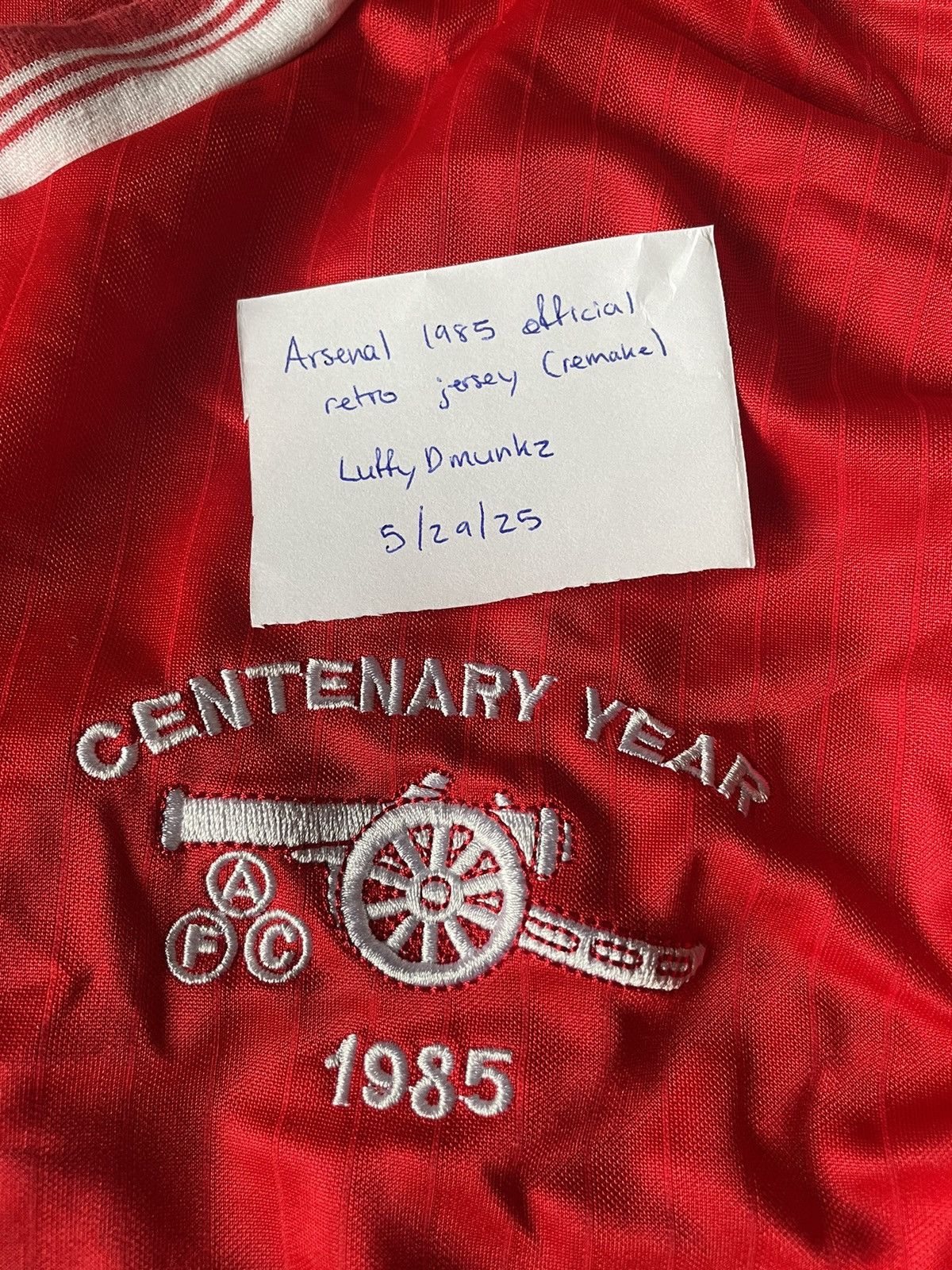 Other Arsenal 1985 offficial retro jersey (remake) Size US M / EU 48-50 / 2 - 5 Thumbnail
