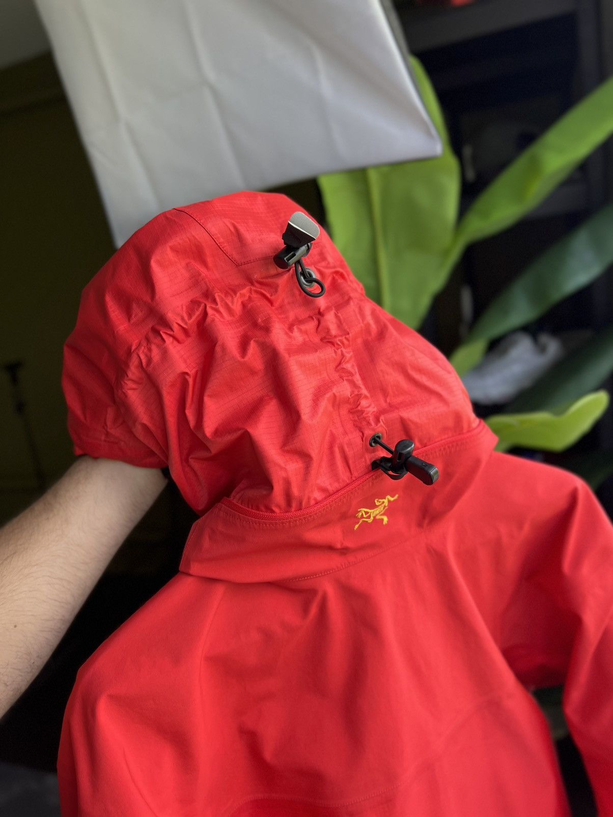 Arc'teryx × Vintage Rare Vintage Arc’teryx Theta LT Gore-Tex XCR Gold Logo M Size US M / EU 48-50 / 2 - 12 Thumbnail
