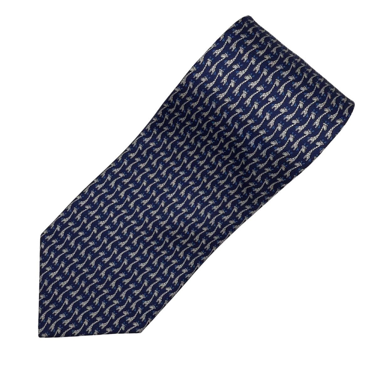 Salvatore Ferragamo Salvatore Ferragamo Silk Tie, Navy, Made in Italy, Like New Size ONE SIZE - 2 Thumbnail