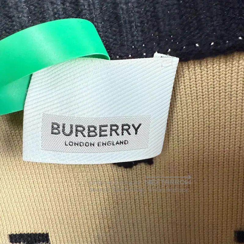Burberry Burberry Women's Colorblock Wool Cardigan. Size S / US 4 / IT 40 - 7 Thumbnail
