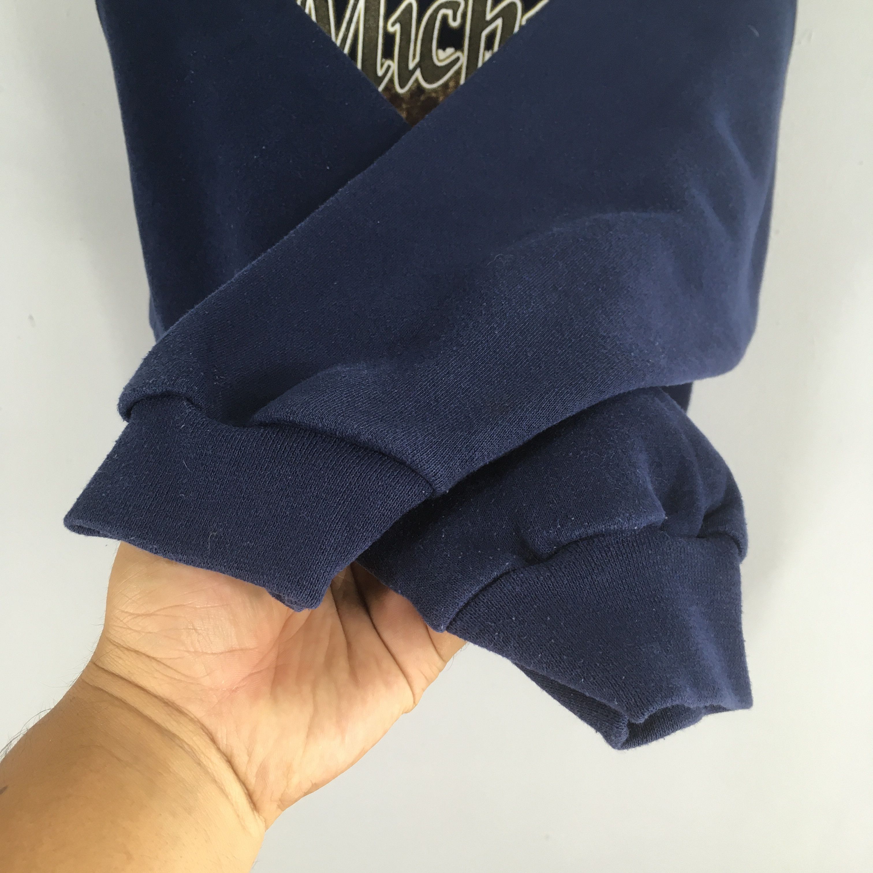 NCAA × Vintage Vintage 90s Michigan Wolverines NCAA Sweatshirt XLarge Size US XL / EU 56 / 4 - 4 Thumbnail