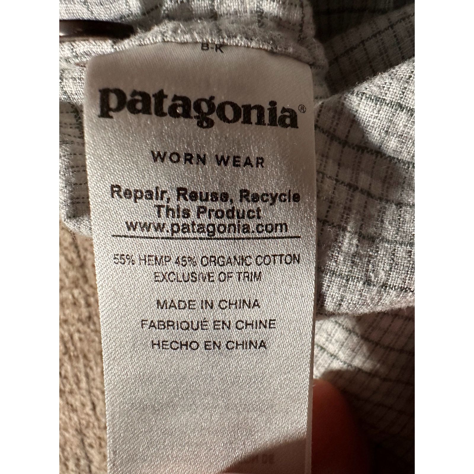 Patagonia Patagonia Men's Back Step White Green Striped Shirt Sz Large Size US L / EU 52-54 / 3 - 8 Thumbnail