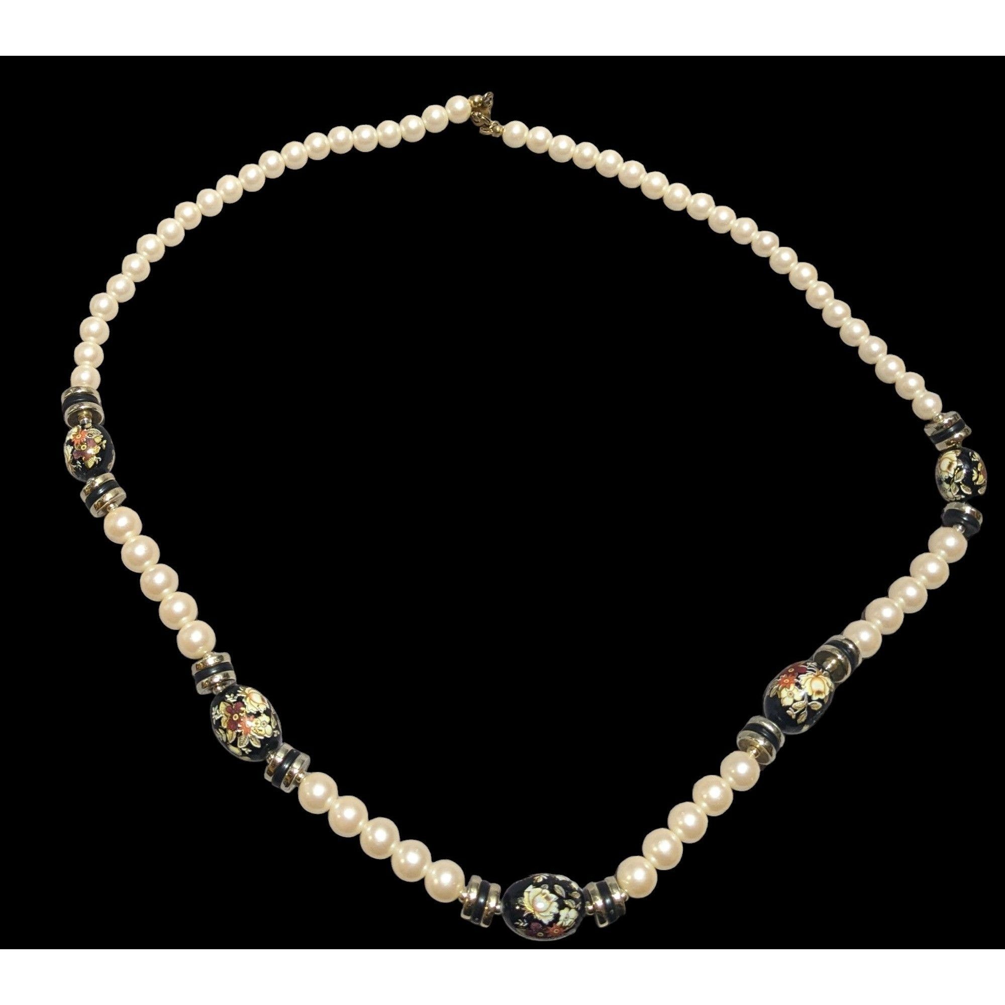 Other Vintage Cream And Black Pearl Floral Necklace Size ONE SIZE - 2 Thumbnail